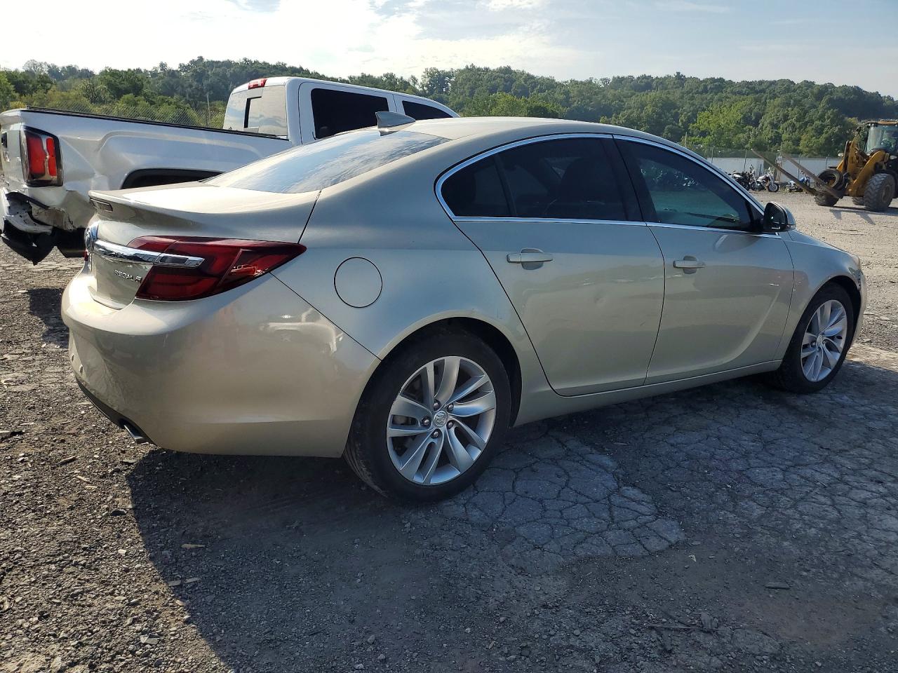 2015 Buick Regal Tan vin: 2G4GK5EXXF9240629