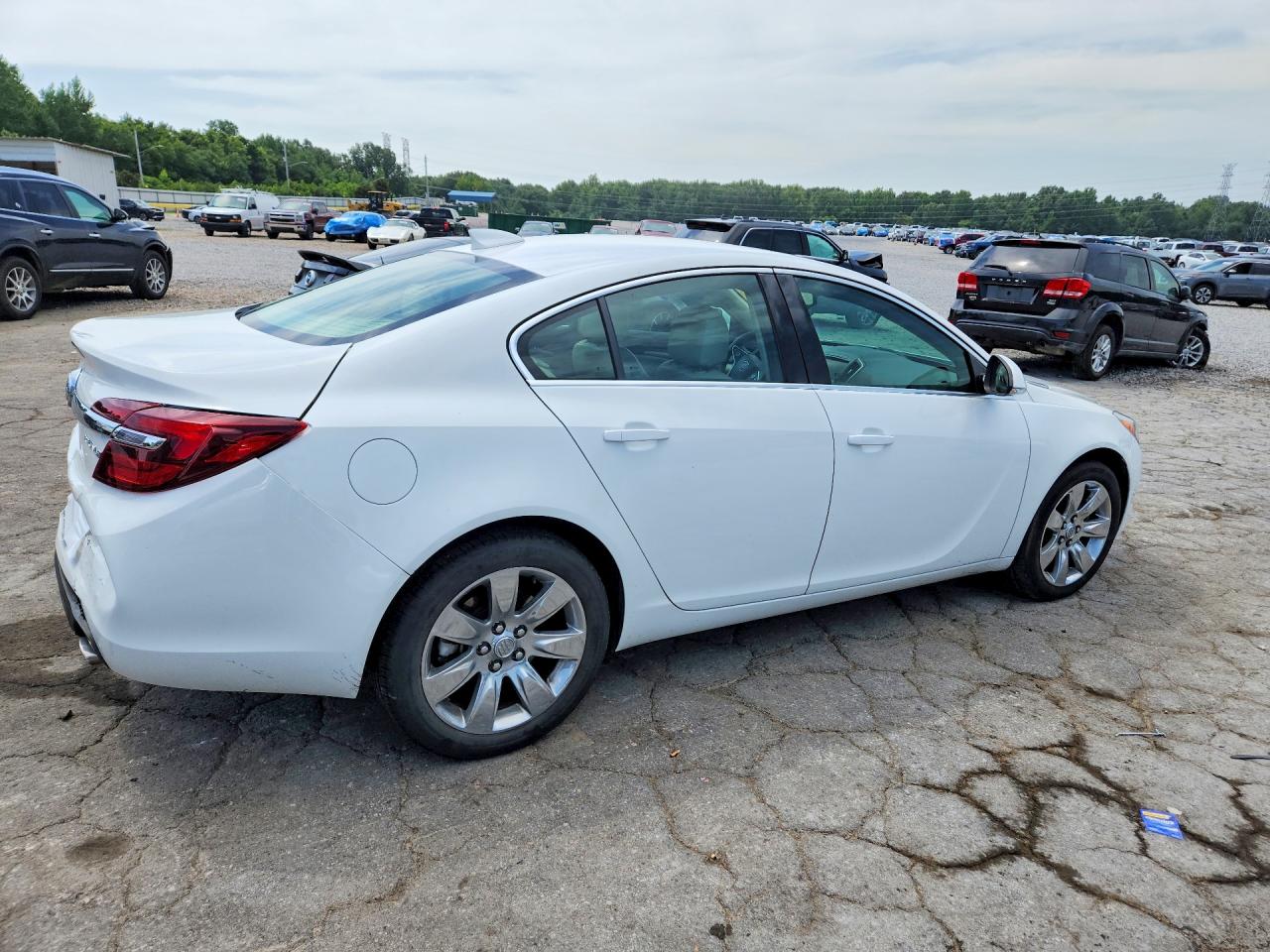 2015 Buick Regal White vin: 2G4GK5EXXF9292021