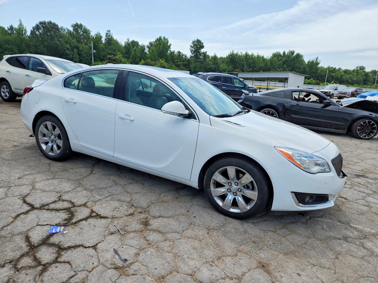 2015 Buick Regal White vin: 2G4GK5EXXF9292021