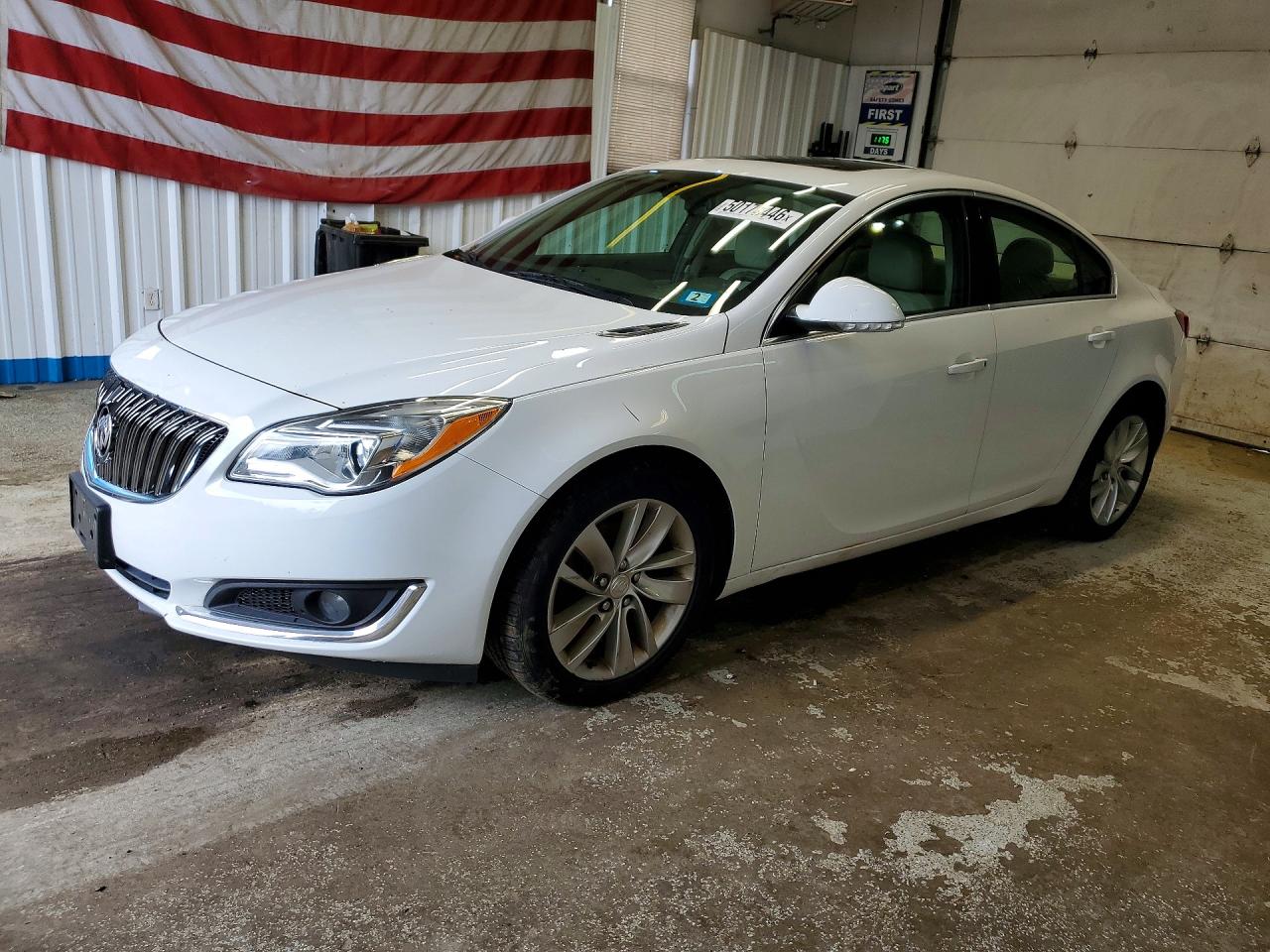 2015 Buick Regal White vin: 2G4GL5EX4F9293663