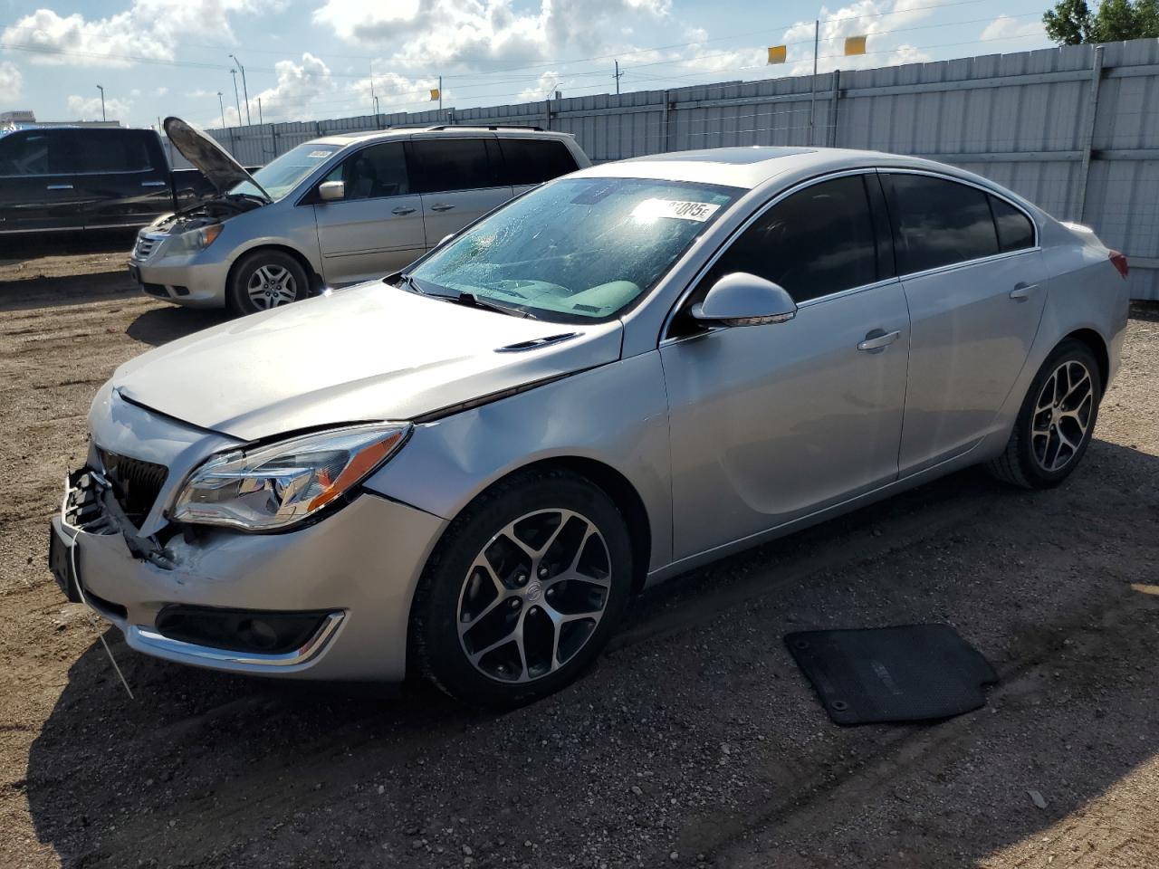 2017 Buick Regal Sport Touring Серебряный vin: 2G4GL5EX6H9137255