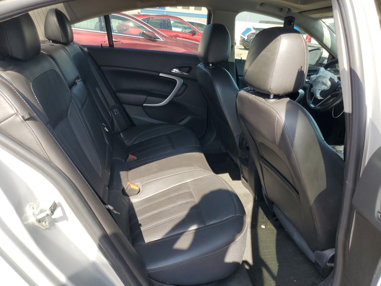 2017 Buick Regal Sport Touring Silver vin: 2G4GL5EX6H9137255