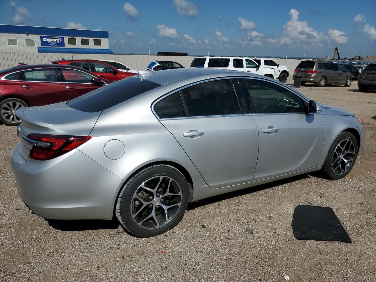 2017 Buick Regal Sport Touring Silver vin: 2G4GL5EX6H9137255