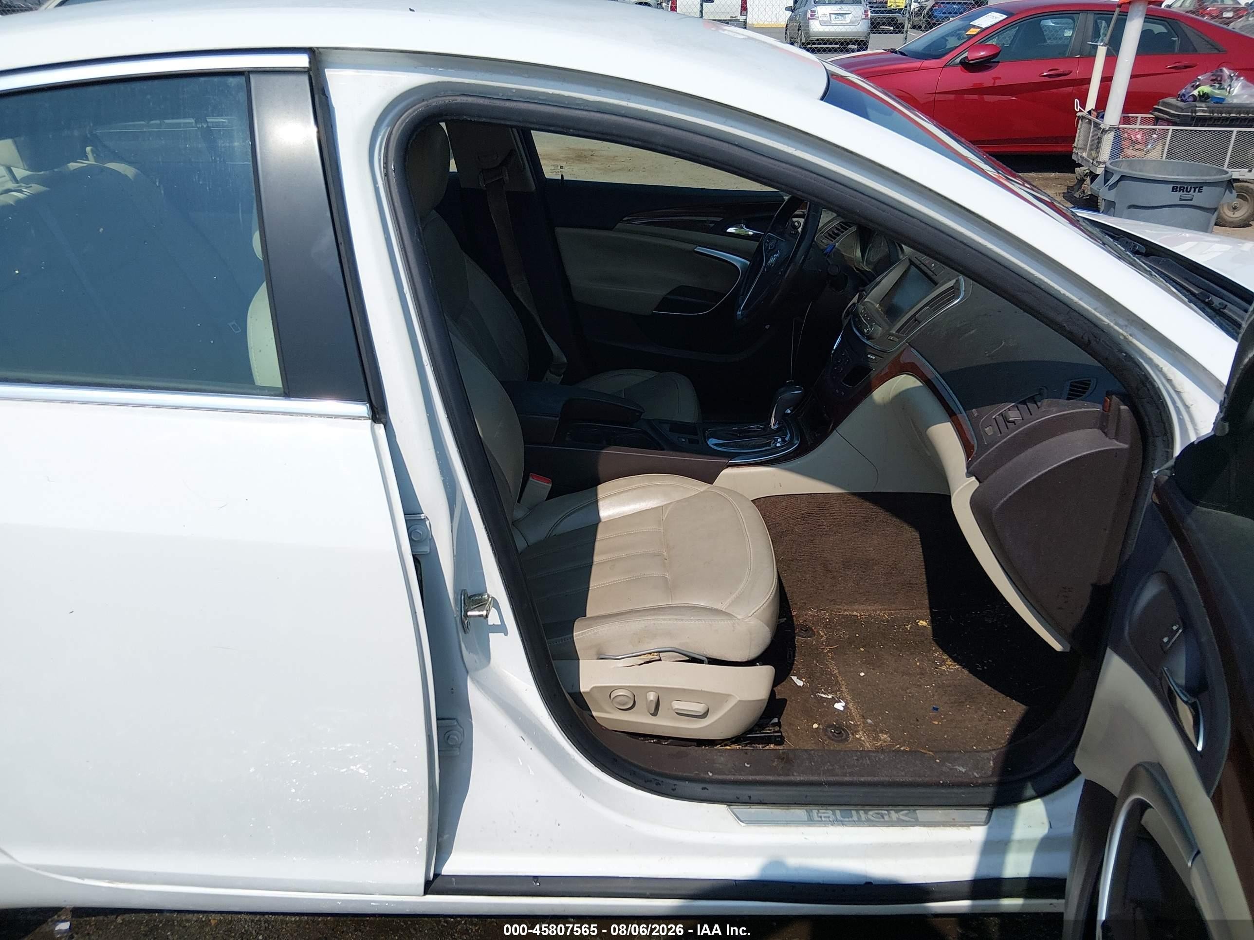 2014 Buick Regal Turbo/e-assist Premium I White vin: 2G4GN5EX0E9253671