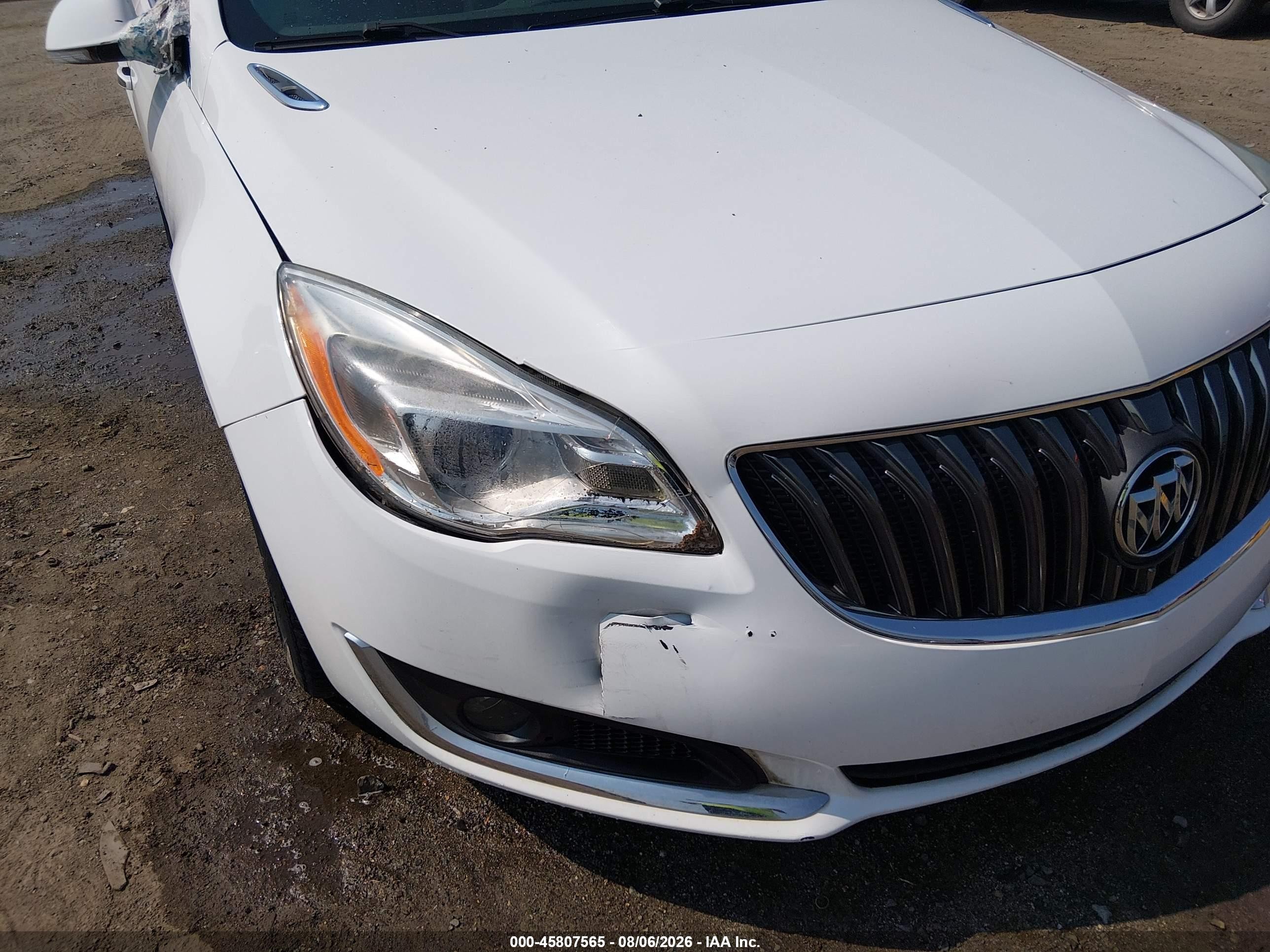 2014 Buick Regal Turbo/e-assist Premium I White vin: 2G4GN5EX0E9253671