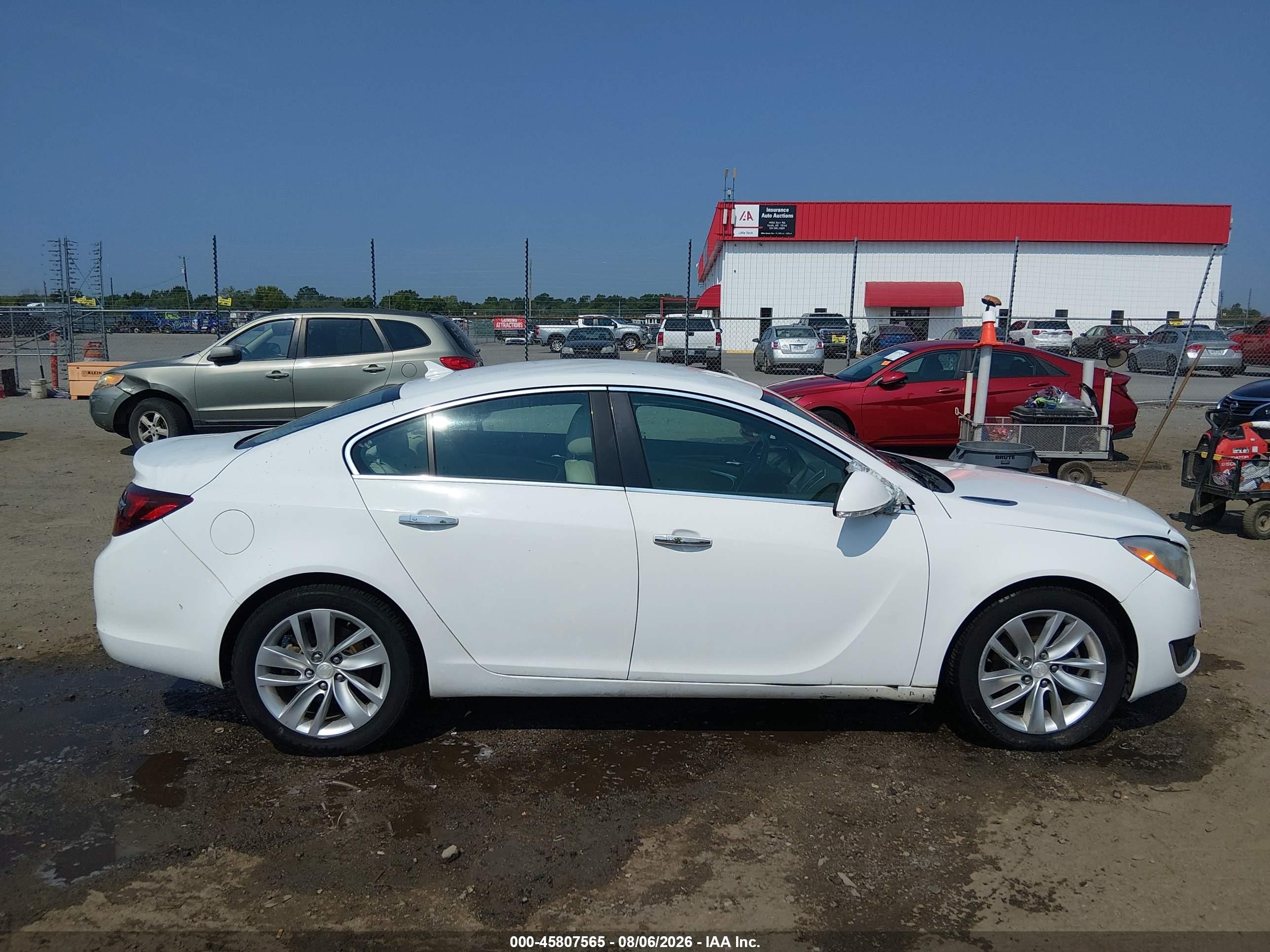 2014 Buick Regal Turbo/e-assist Premium I White vin: 2G4GN5EX0E9253671