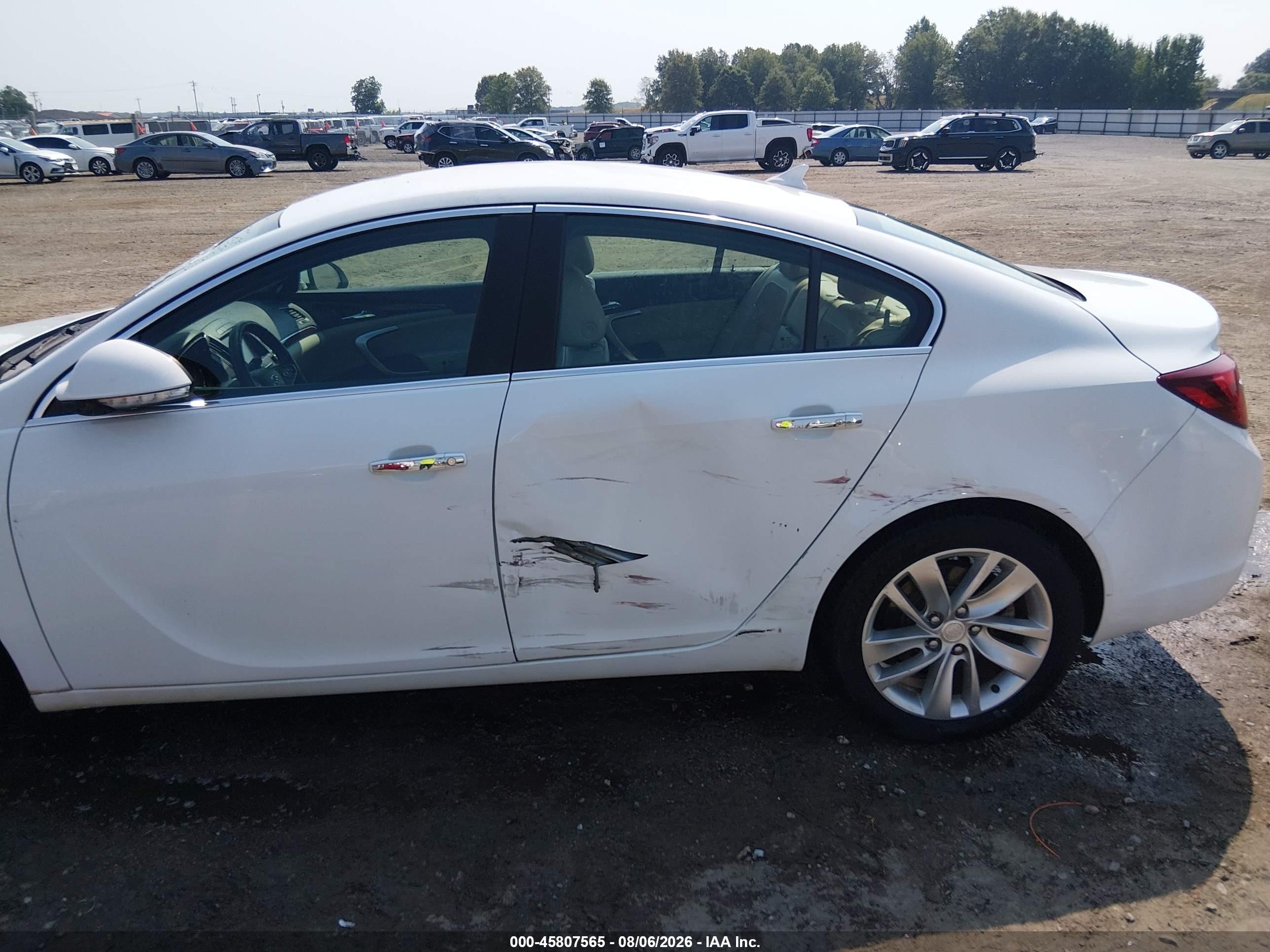 2014 Buick Regal Turbo/e-assist Premium I White vin: 2G4GN5EX0E9253671