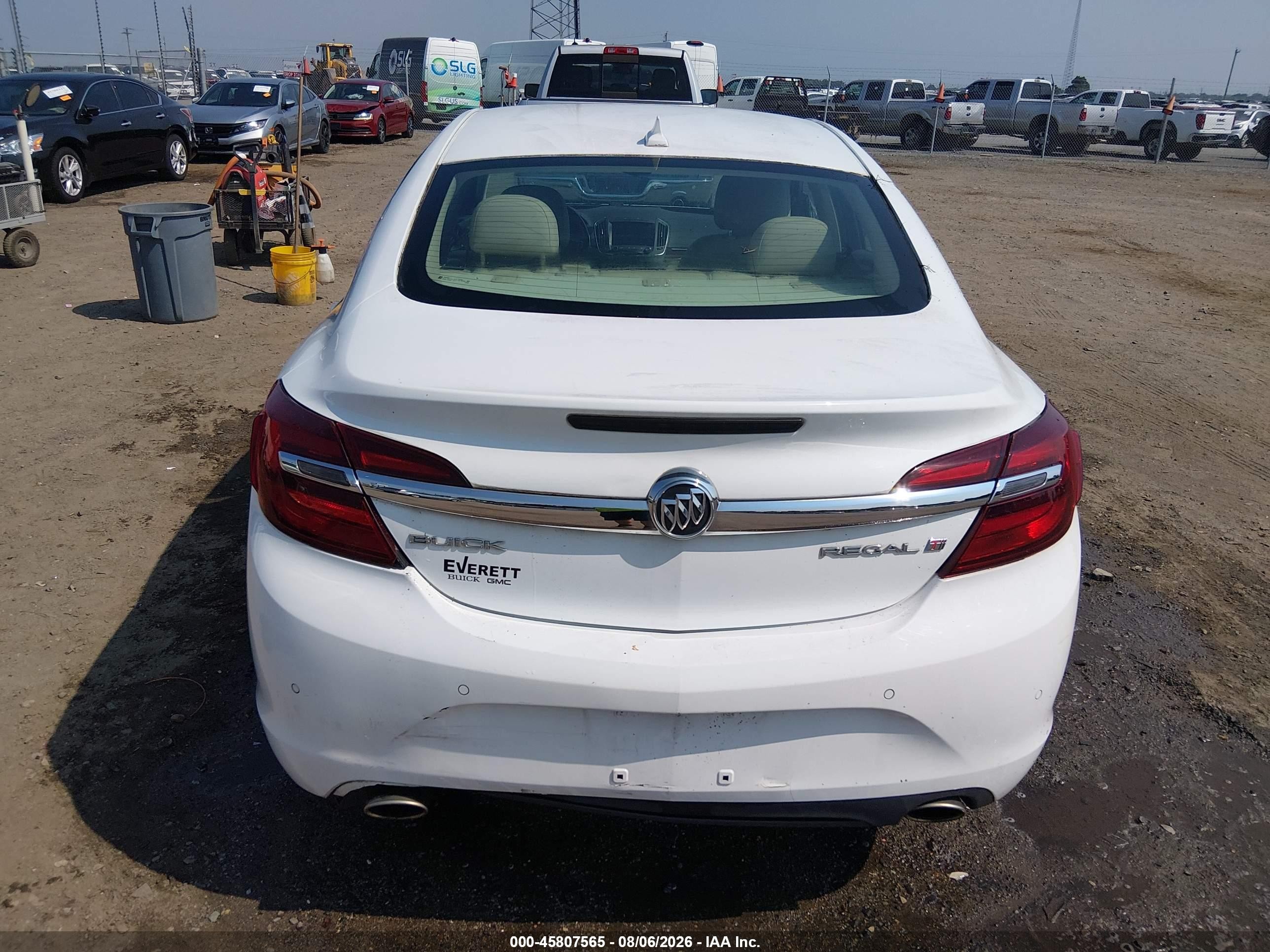 2014 Buick Regal Turbo/e-assist Premium I White vin: 2G4GN5EX0E9253671
