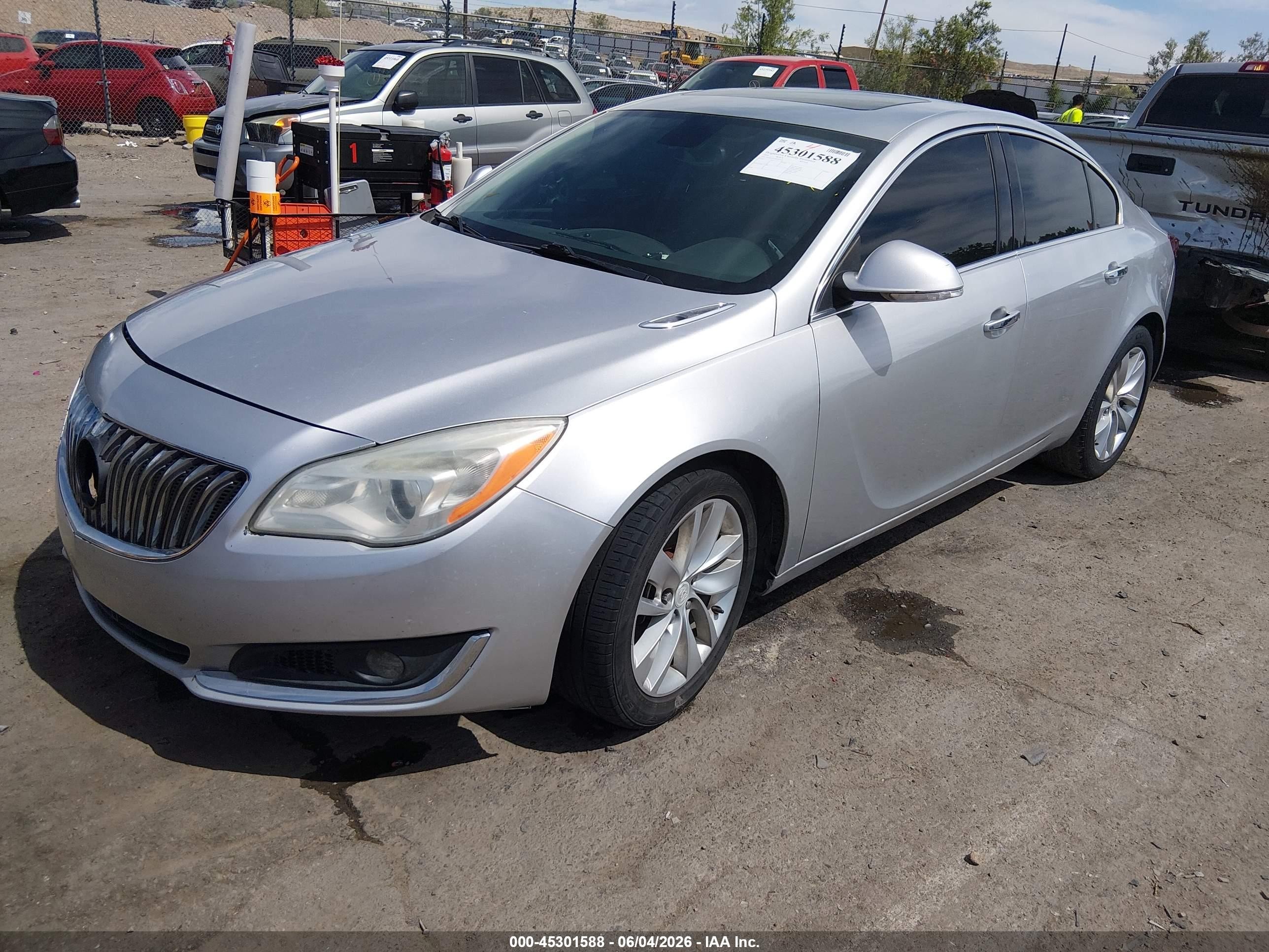 2014 Buick Regal Turbo/e-assist Premium I Silver vin: 2G4GN5EX0E9267909