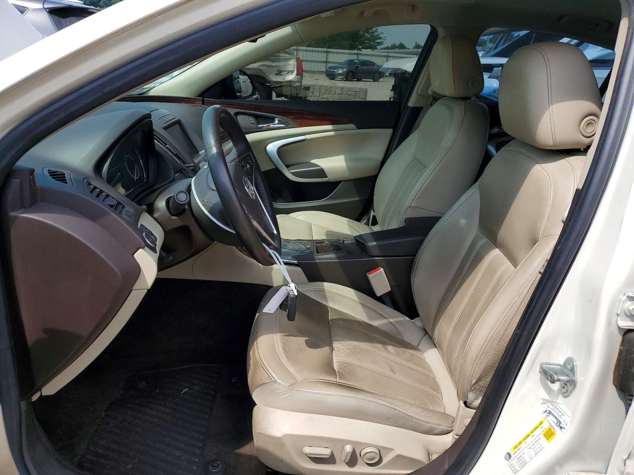 2014 Buick Regal Premium White vin: 2G4GN5EX0E9317014