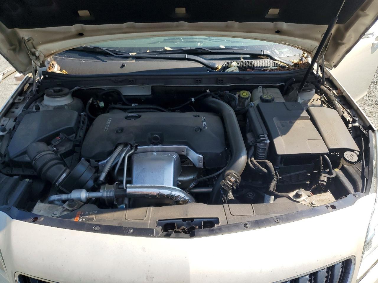 2015 Buick Regal Premium White vin: 2G4GN5EX1F9281089
