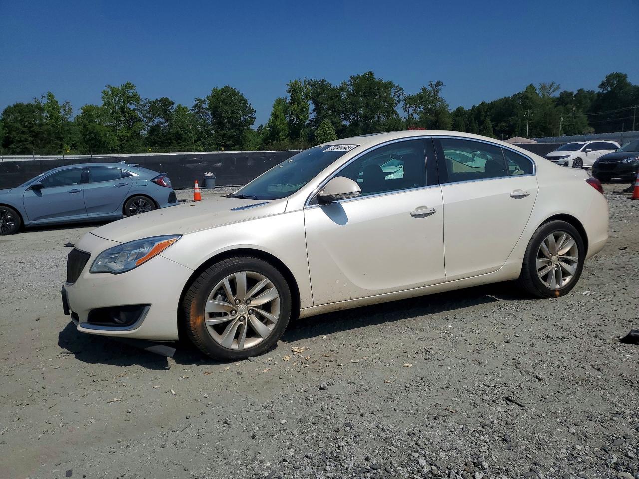 2015 Buick Regal Premium White vin: 2G4GN5EX1F9281089