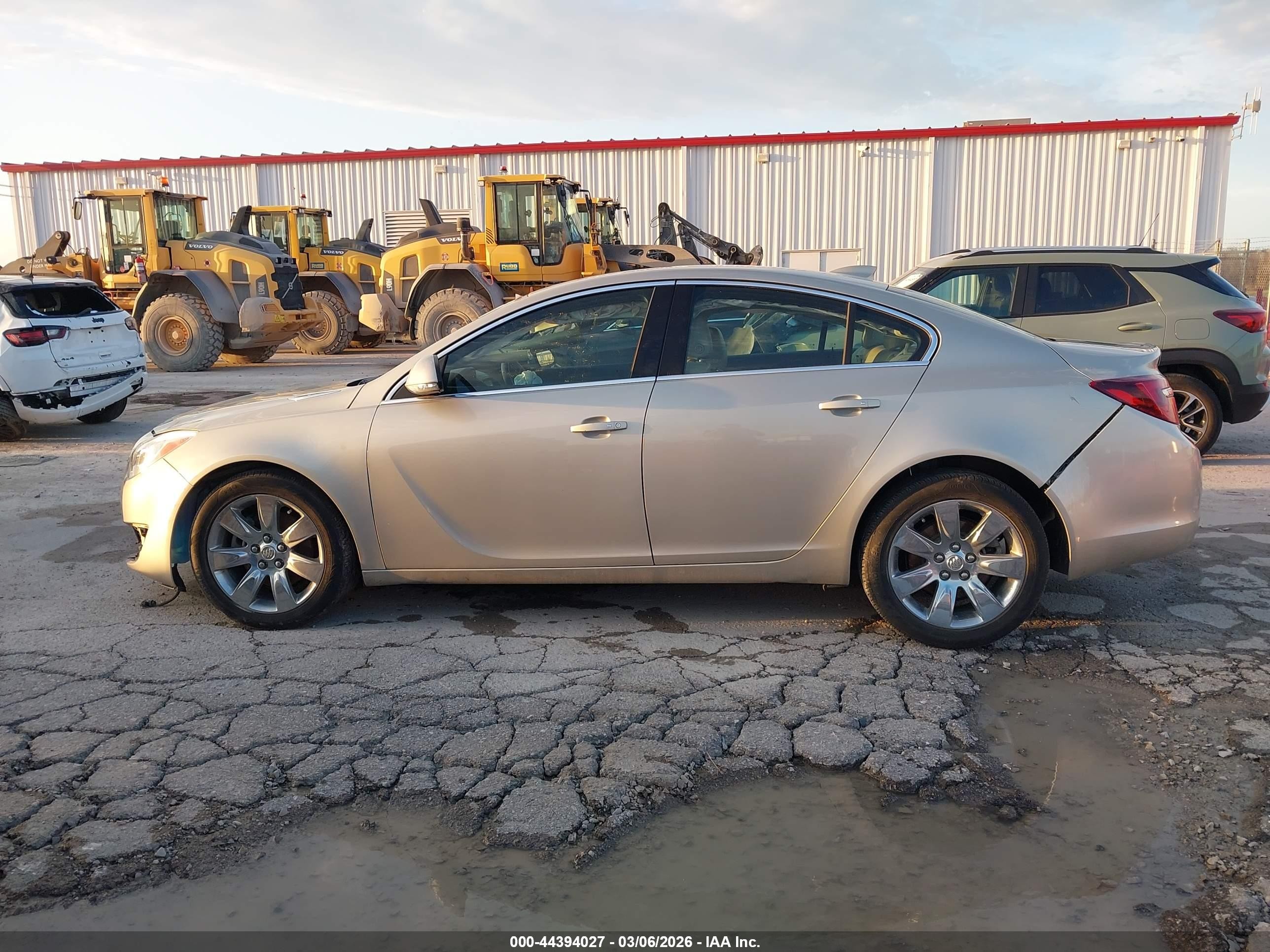 2015 Buick Regal Turbo/e-assist Premium I Кремовый vin: 2G4GN5EX2F9294899