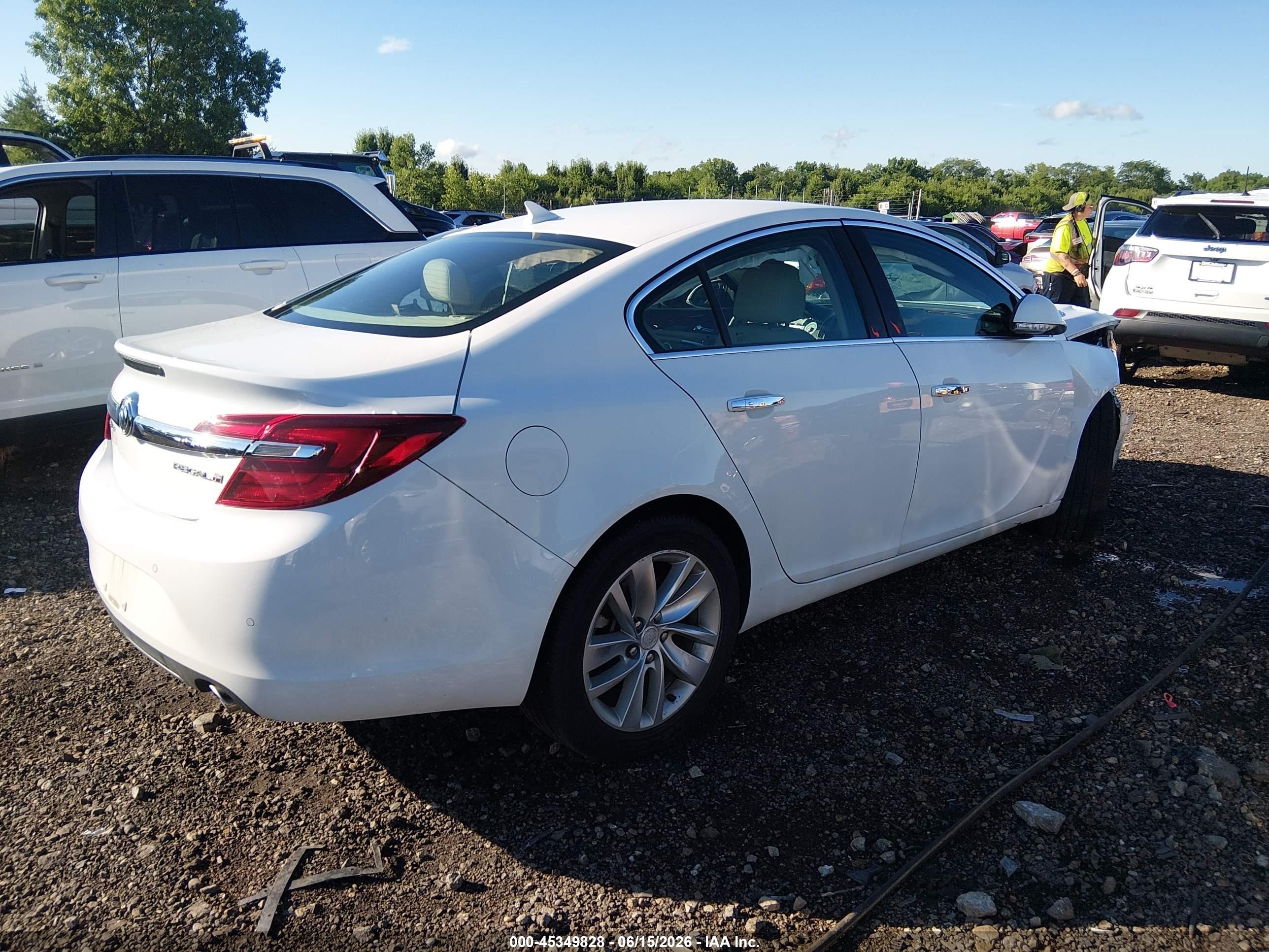 2014 Buick Regal Turbo/e-assist Premium I White vin: 2G4GN5EX4E9320062