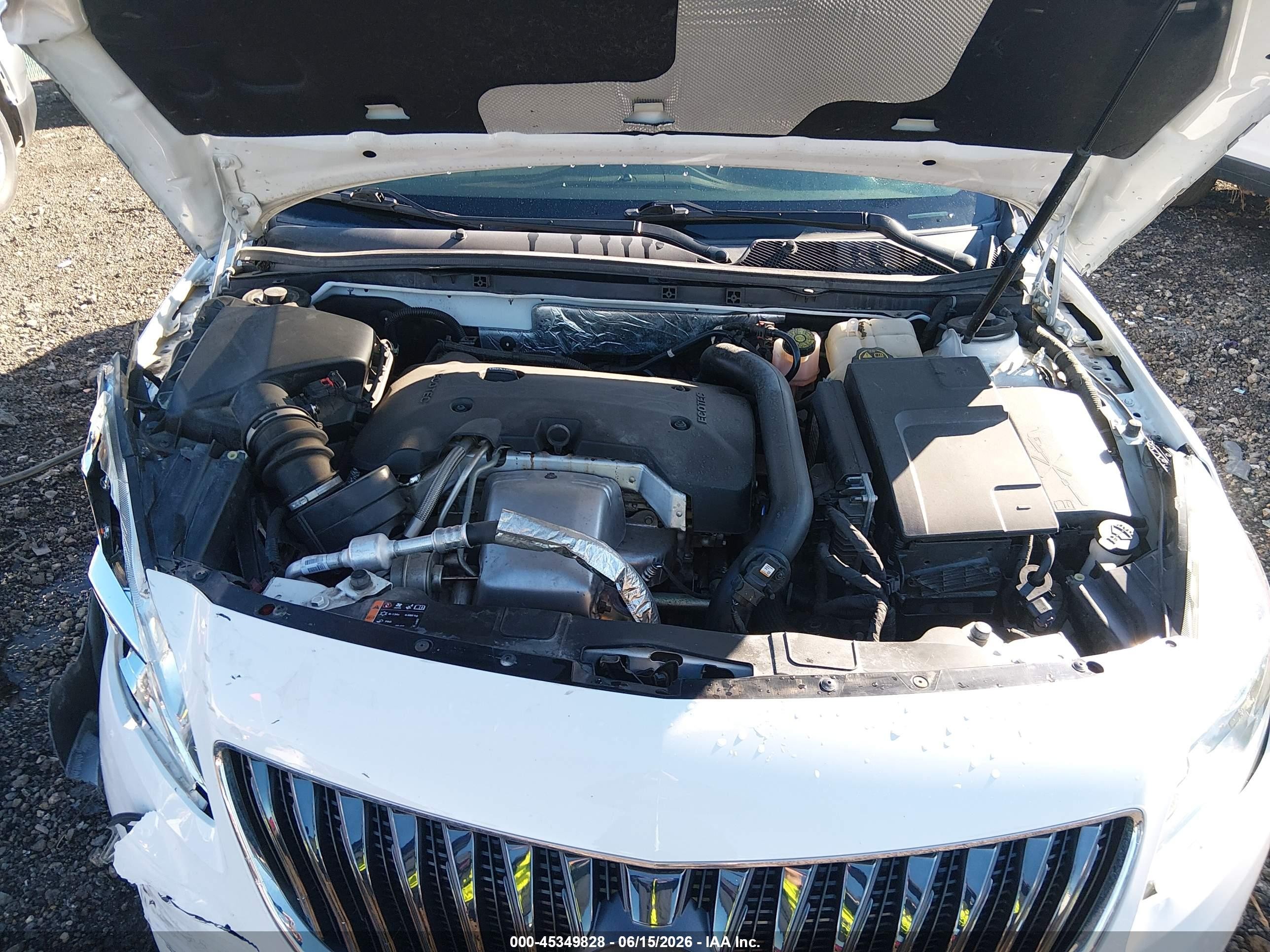 2014 Buick Regal Turbo/e-assist Premium I White vin: 2G4GN5EX4E9320062
