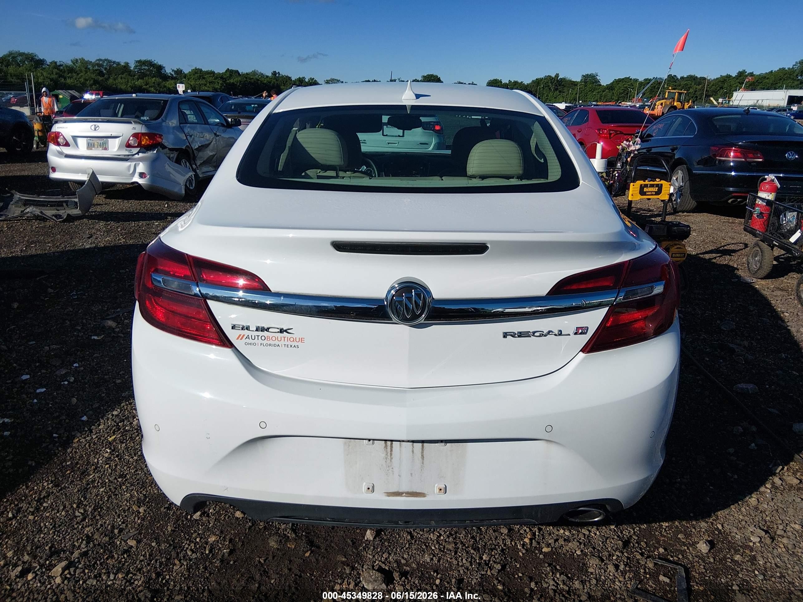 2014 Buick Regal Turbo/e-assist Premium I White vin: 2G4GN5EX4E9320062