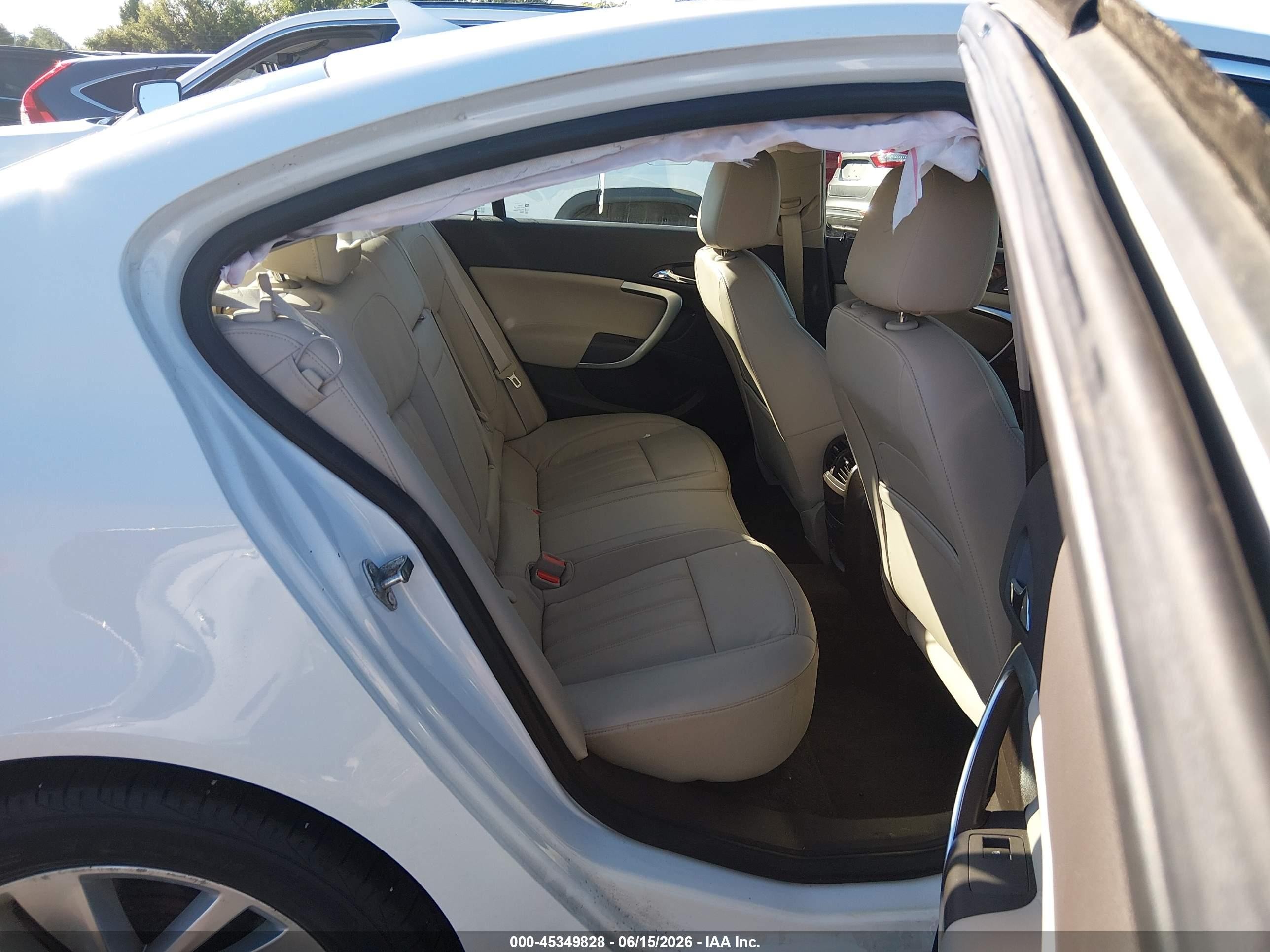 2014 Buick Regal Turbo/e-assist Premium I White vin: 2G4GN5EX4E9320062