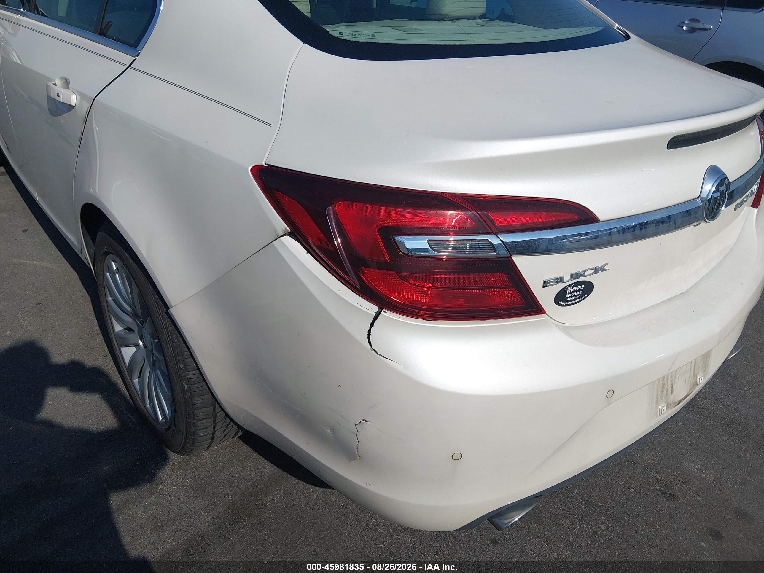 2015 Buick Regal Turbo/e-assist Premium I White vin: 2G4GN5EX4F9142607