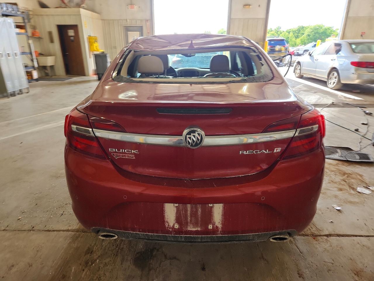 2014 Buick Regal Premium Burgundy vin: 2G4GN5EX5E9262494