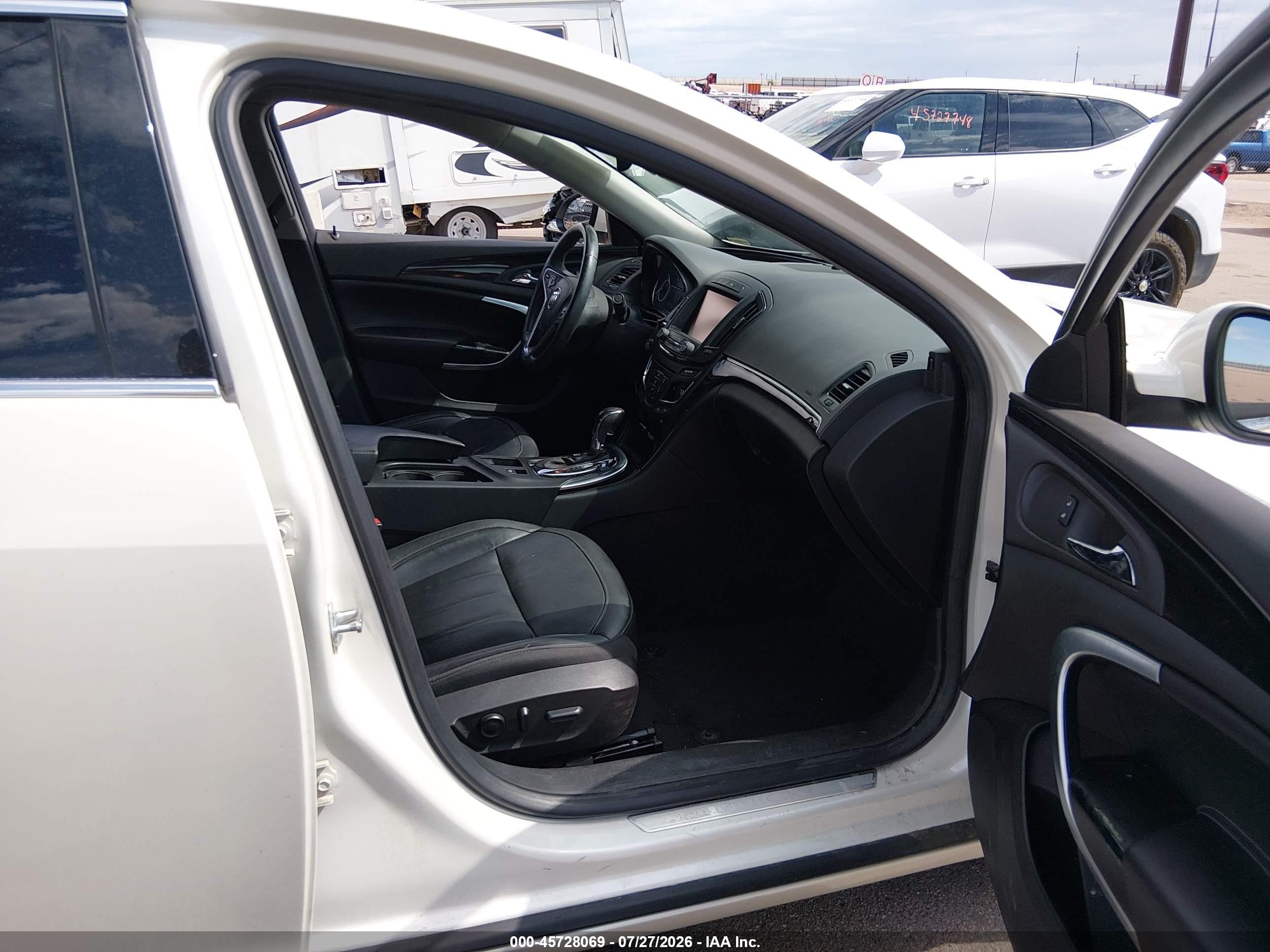 2014 Buick Regal Turbo/e-assist Premium I White vin: 2G4GN5EX6E9162453
