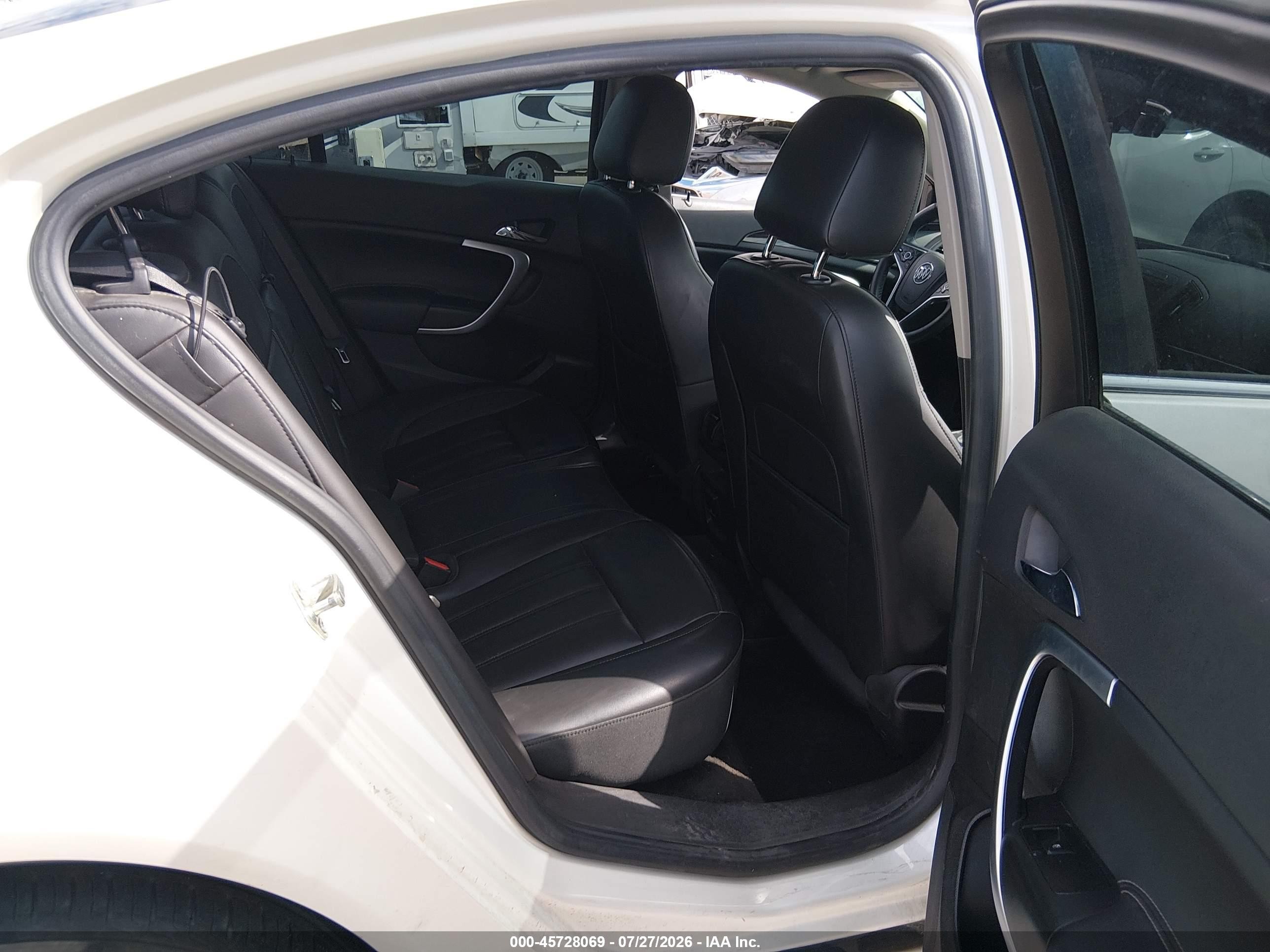 2014 Buick Regal Turbo/e-assist Premium I White vin: 2G4GN5EX6E9162453