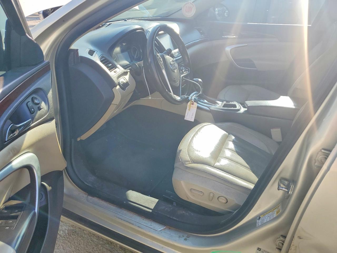 2015 Buick Regal Premium Cream vin: 2G4GN5EX6F9195566