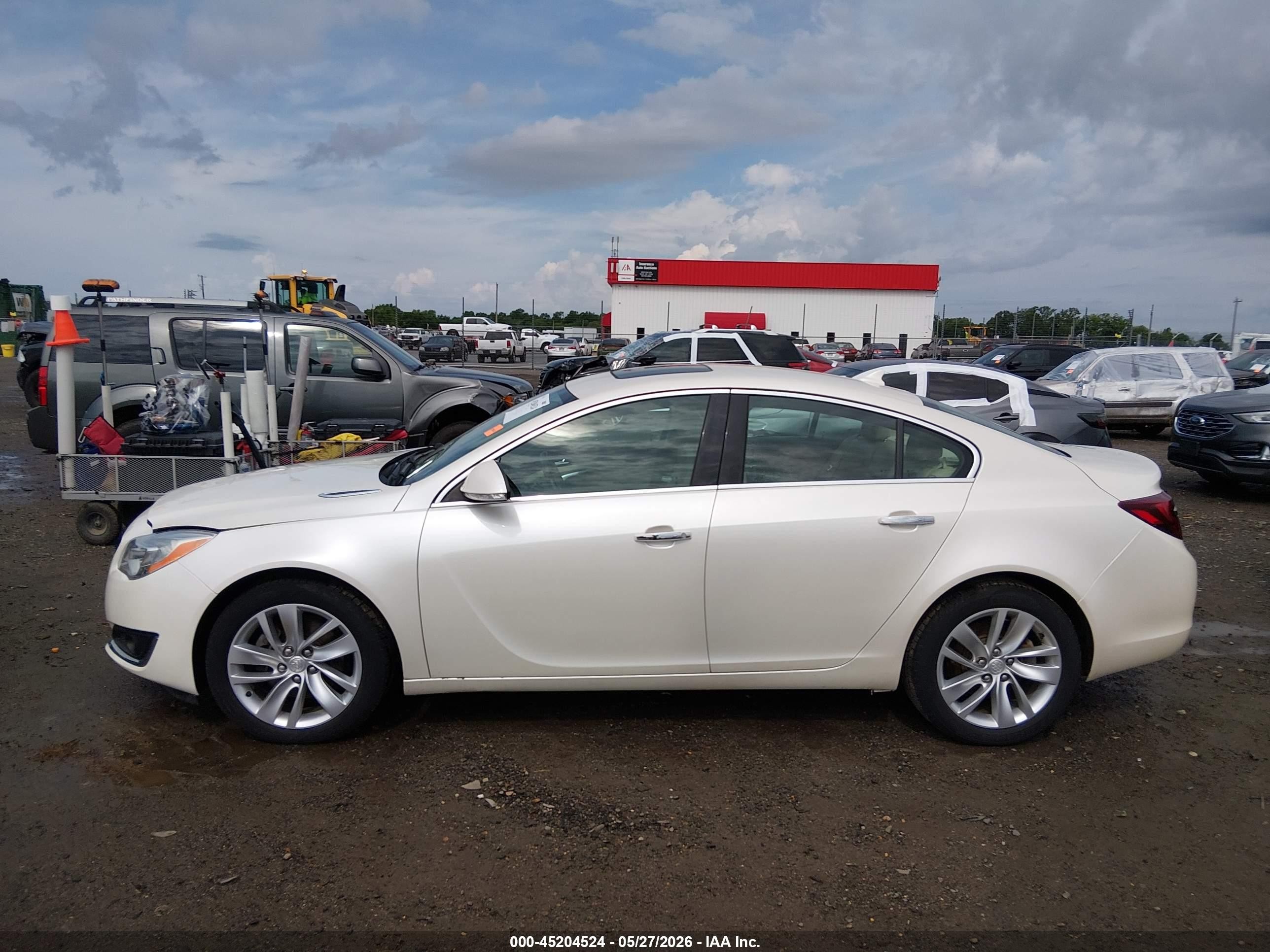 2014 Buick Regal Turbo/e-assist Premium I White vin: 2G4GN5EX7E9246846