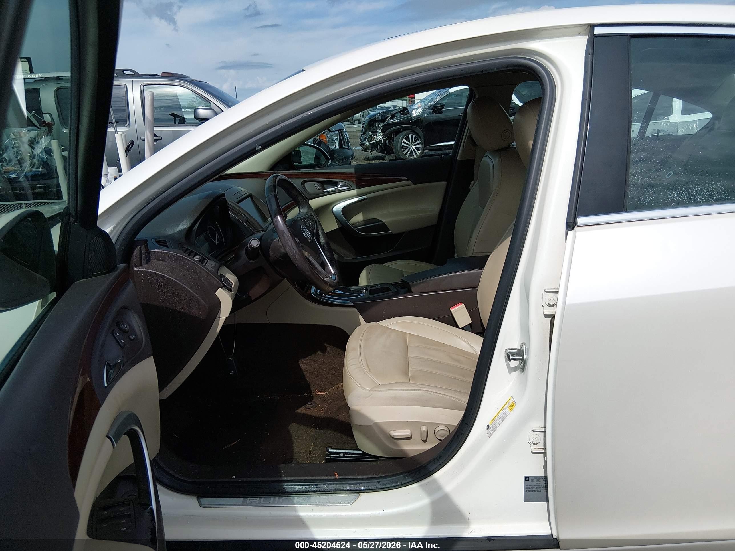 2014 Buick Regal Turbo/e-assist Premium I White vin: 2G4GN5EX7E9246846