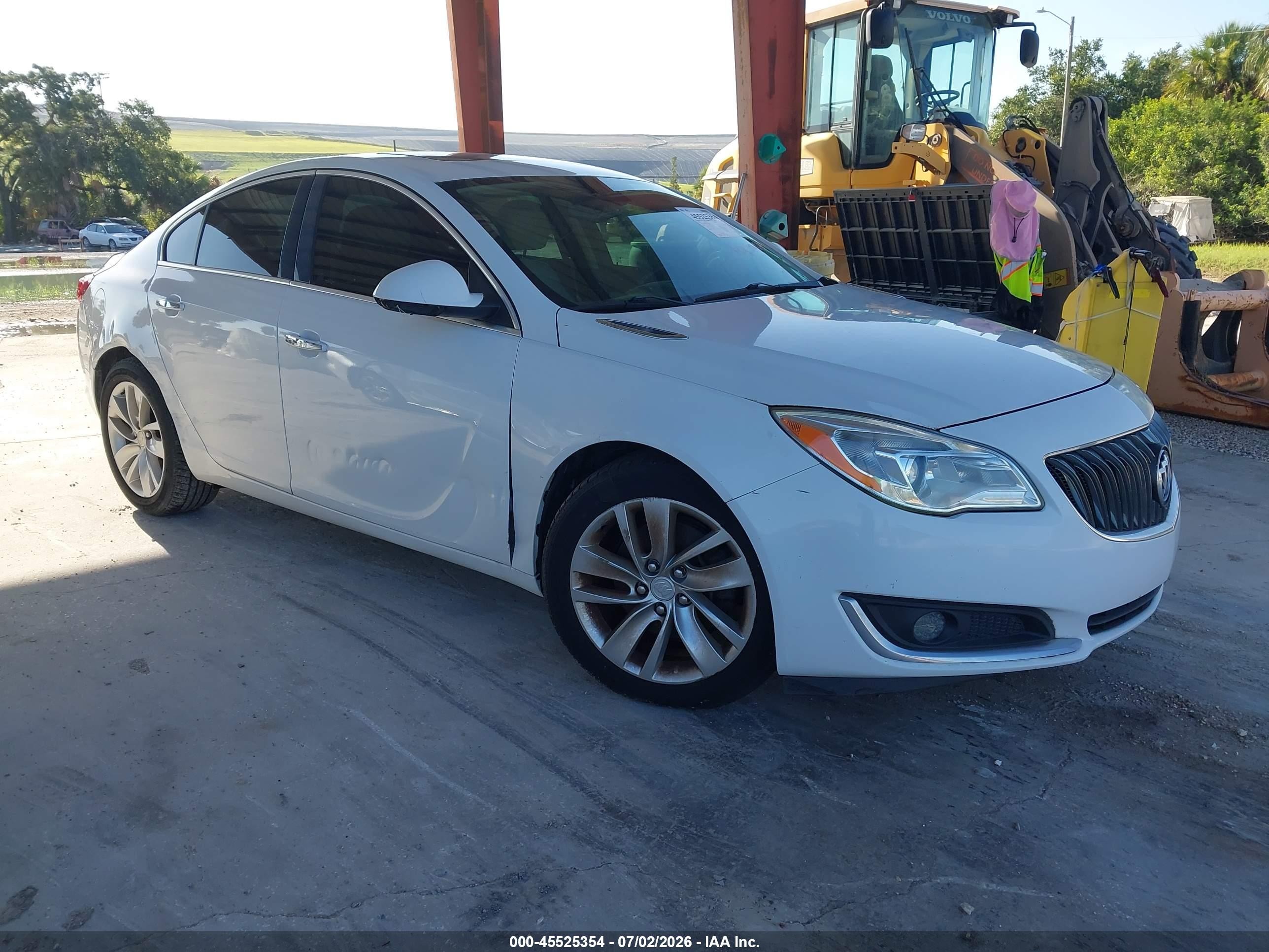 2014 Buick Regal Turbo/e-assist Premium I White vin: 2G4GN5EX7E9308892