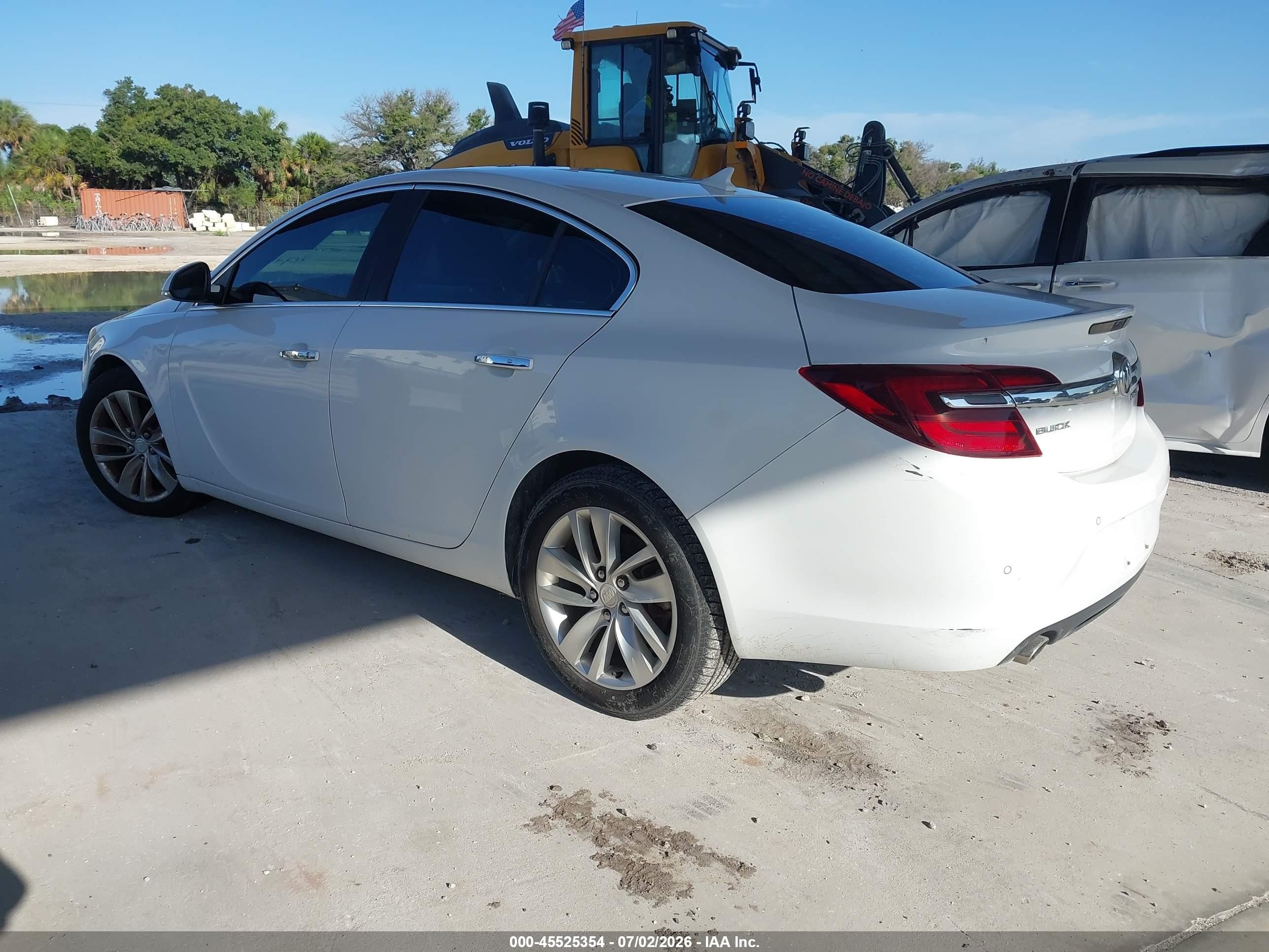2014 Buick Regal Turbo/e-assist Premium I White vin: 2G4GN5EX7E9308892