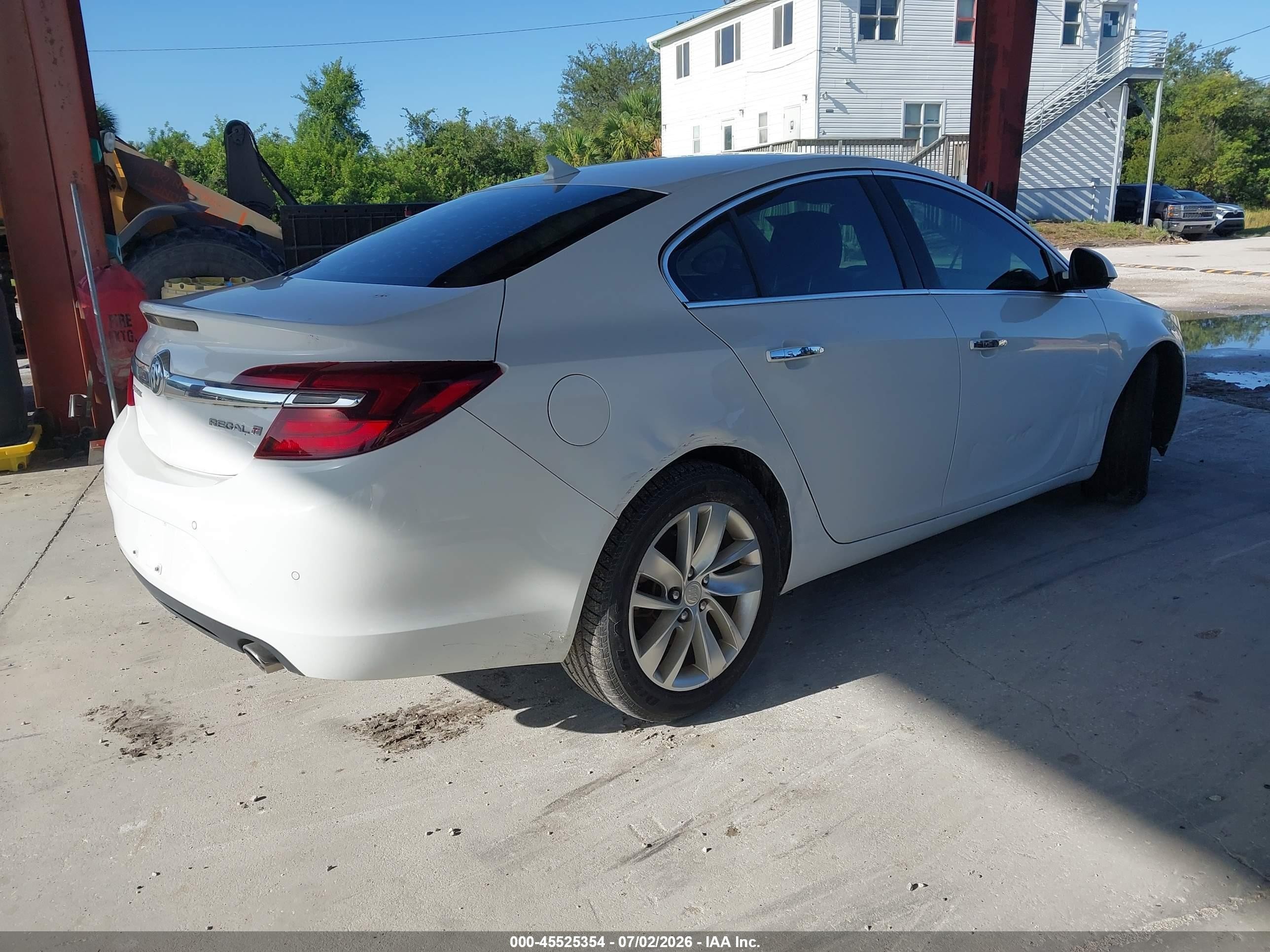 2014 Buick Regal Turbo/e-assist Premium I White vin: 2G4GN5EX7E9308892