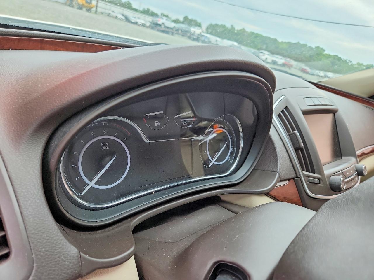 2015 Buick Regal Premium Белый vin: 2G4GN5EX8F9131030