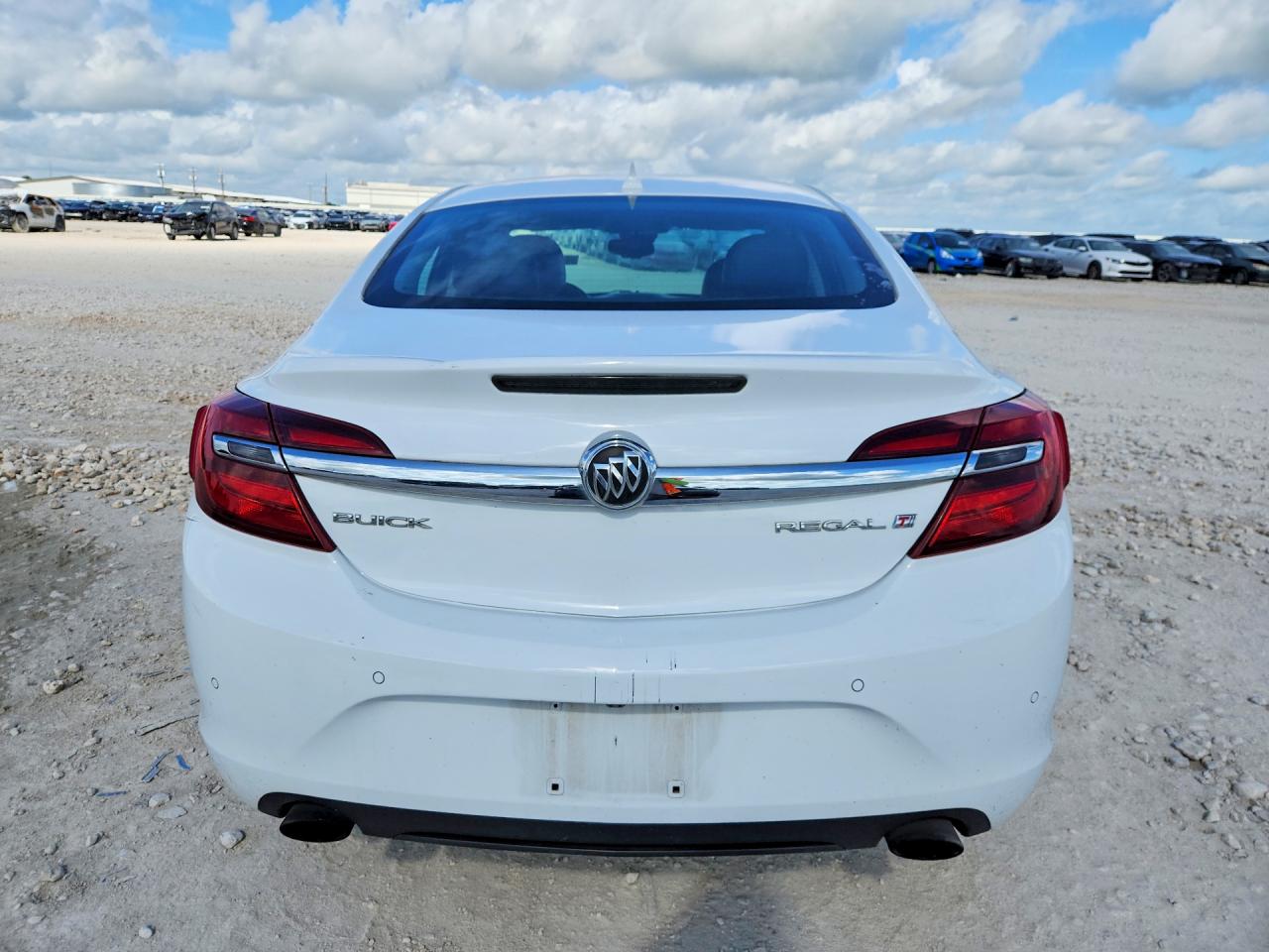 2014 Buick Regal Premium White vin: 2G4GN5EX9E9279993