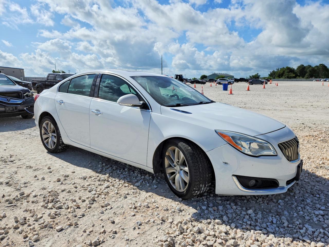 2014 Buick Regal Premium White vin: 2G4GN5EX9E9279993