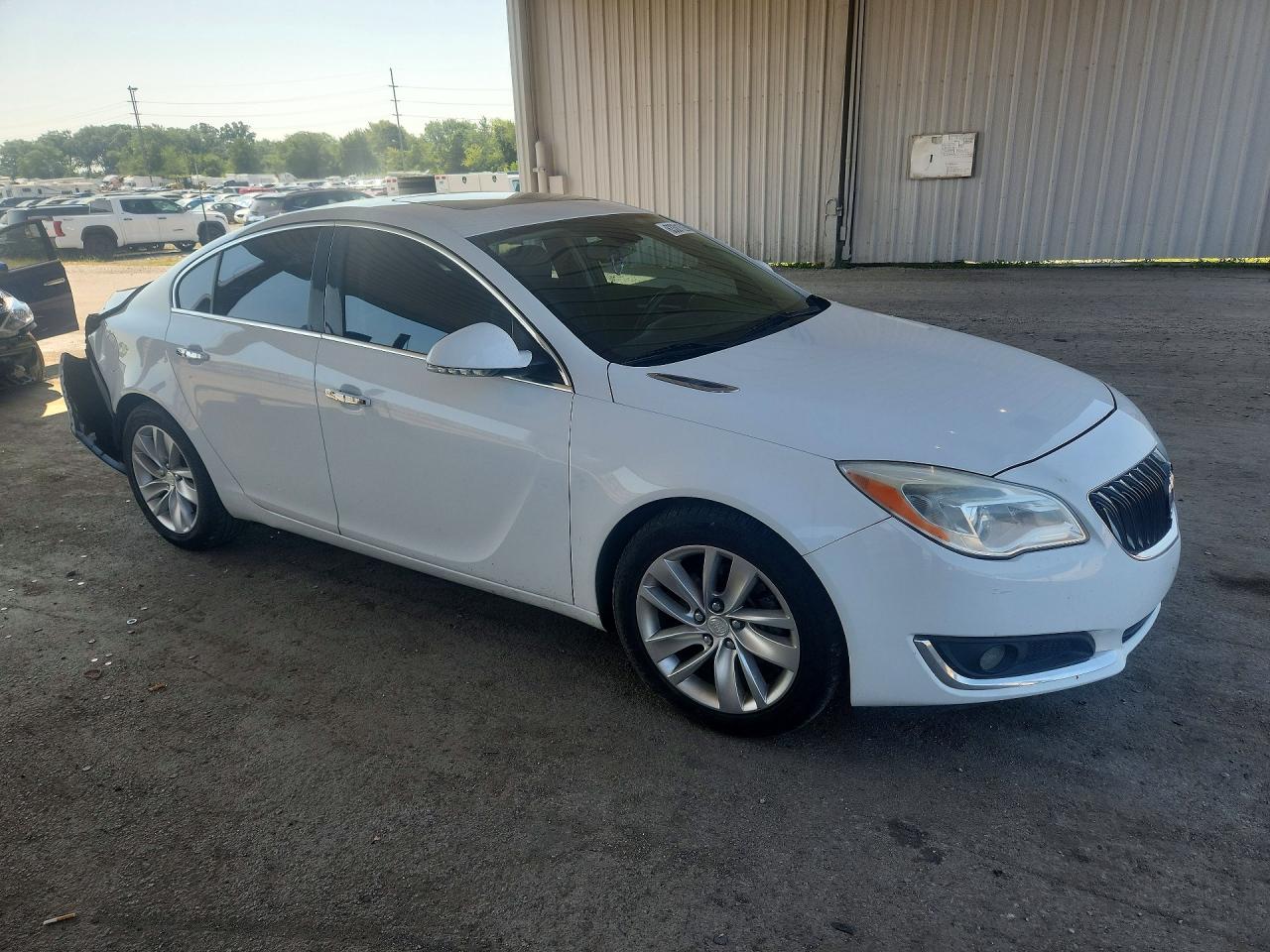 2014 Buick Regal Premium White vin: 2G4GN5EXXE9271045