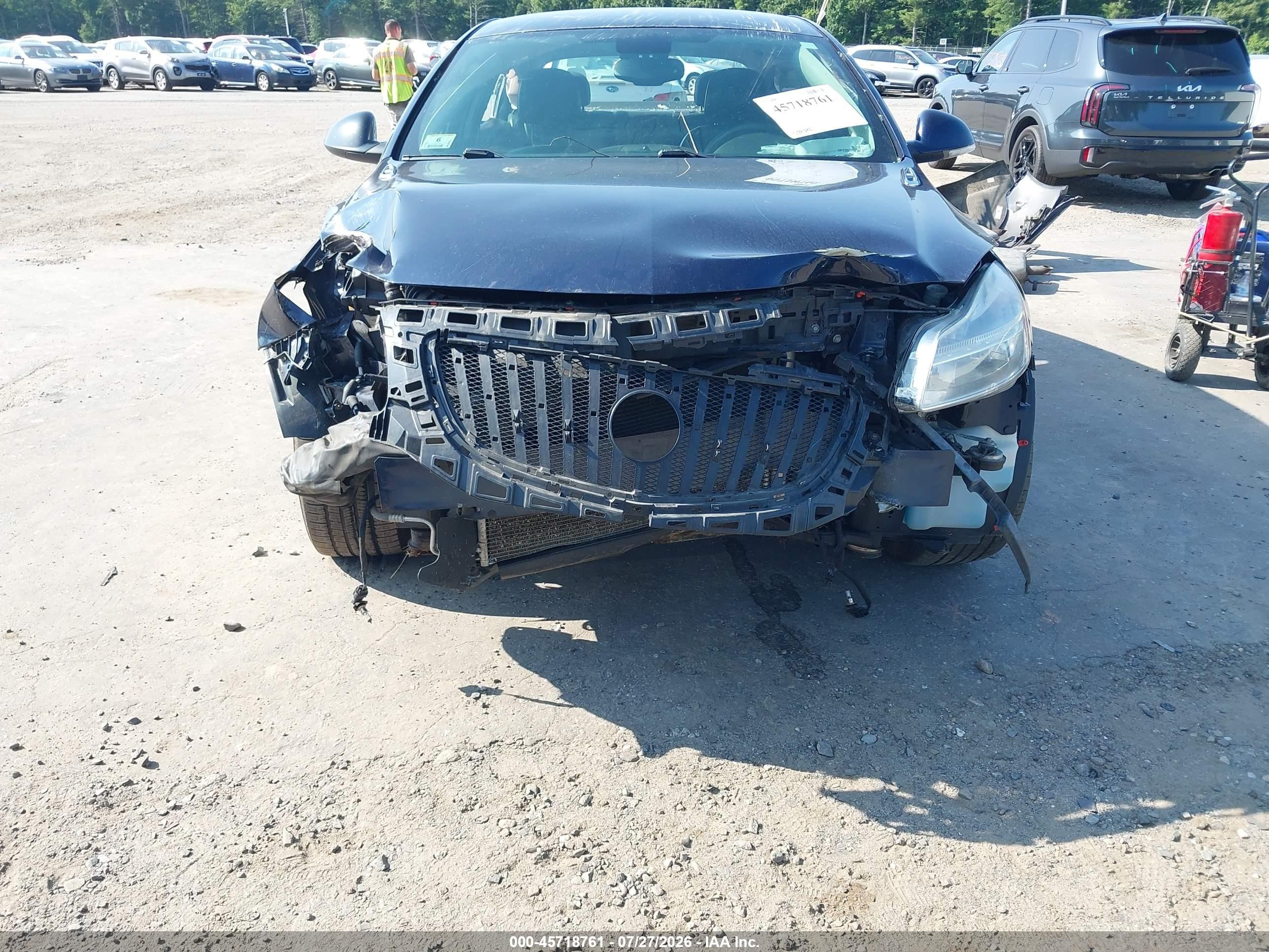 2012 Buick Regal   Black vin: 2G4GR5EK2C9136566