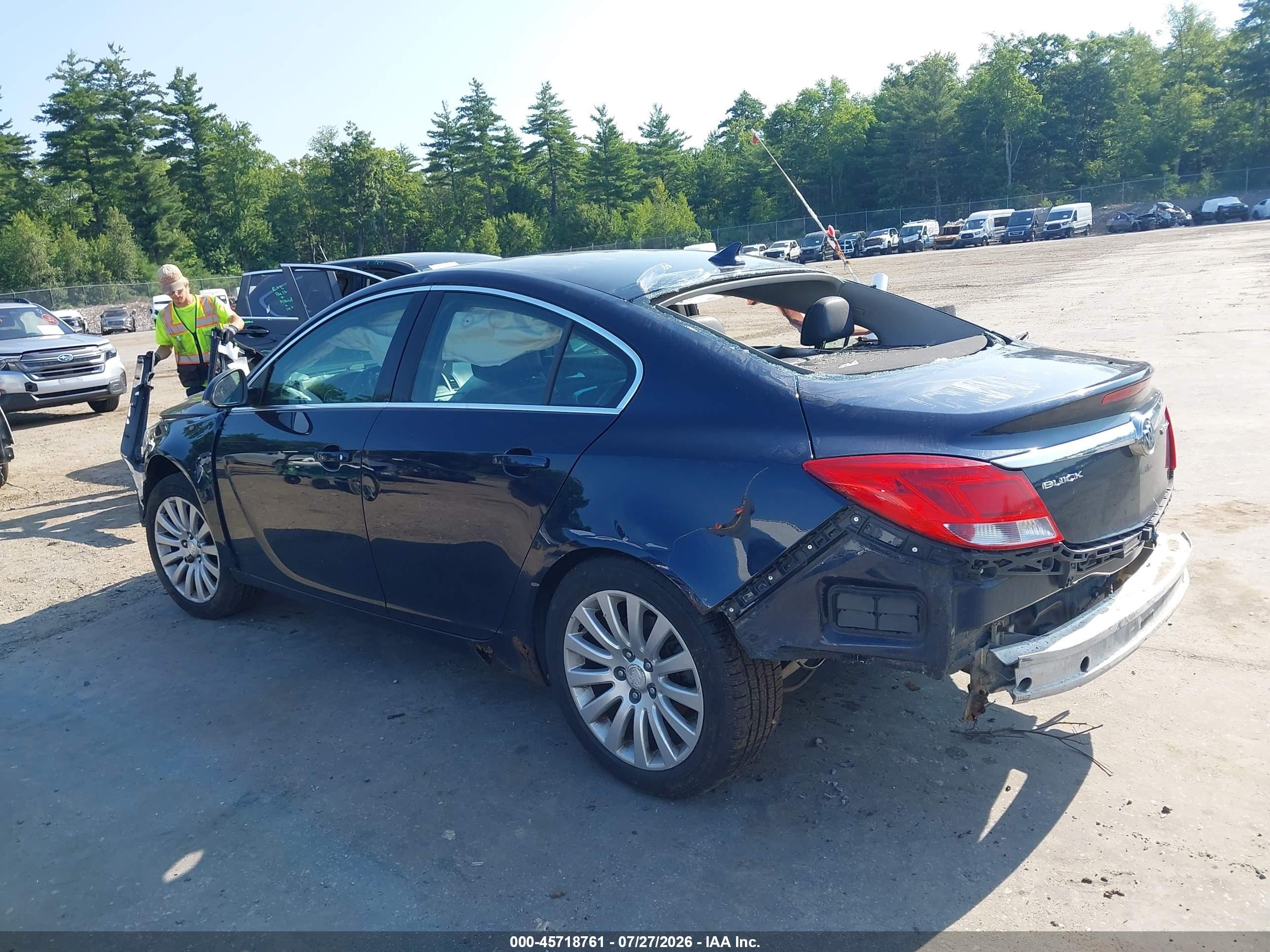 2012 Buick Regal   Black vin: 2G4GR5EK2C9136566