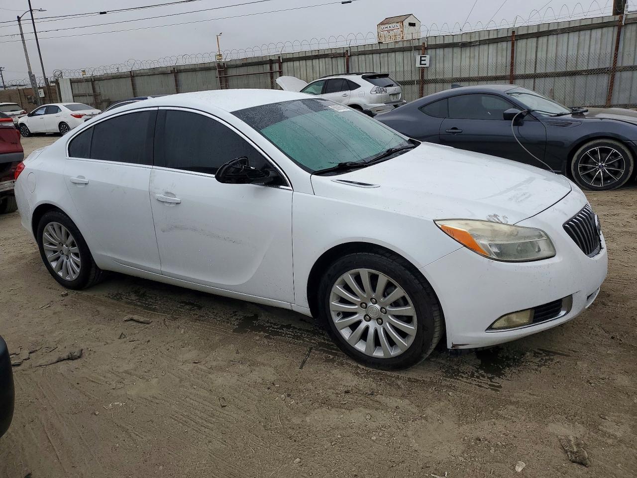 2012 Buick Regal White vin: 2G4GR5EK3C9111739
