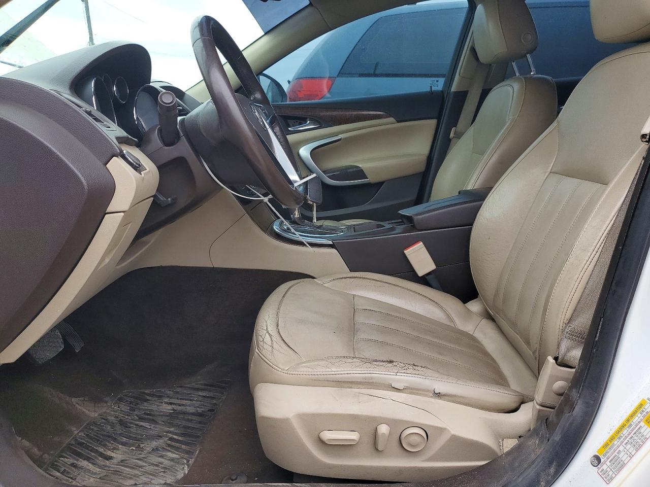 2012 Buick Regal White vin: 2G4GR5EK3C9111739