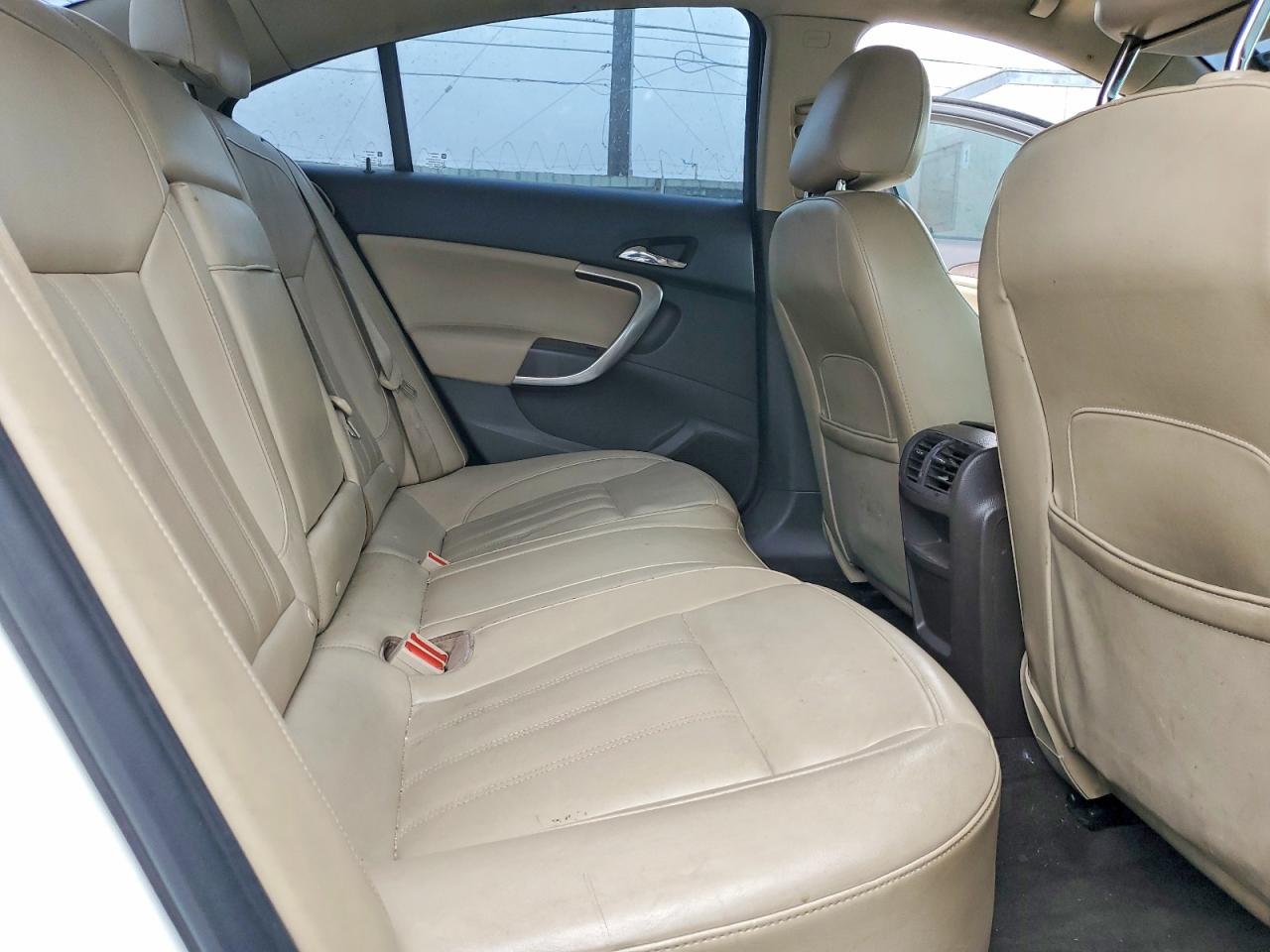 2012 Buick Regal White vin: 2G4GR5EK3C9111739