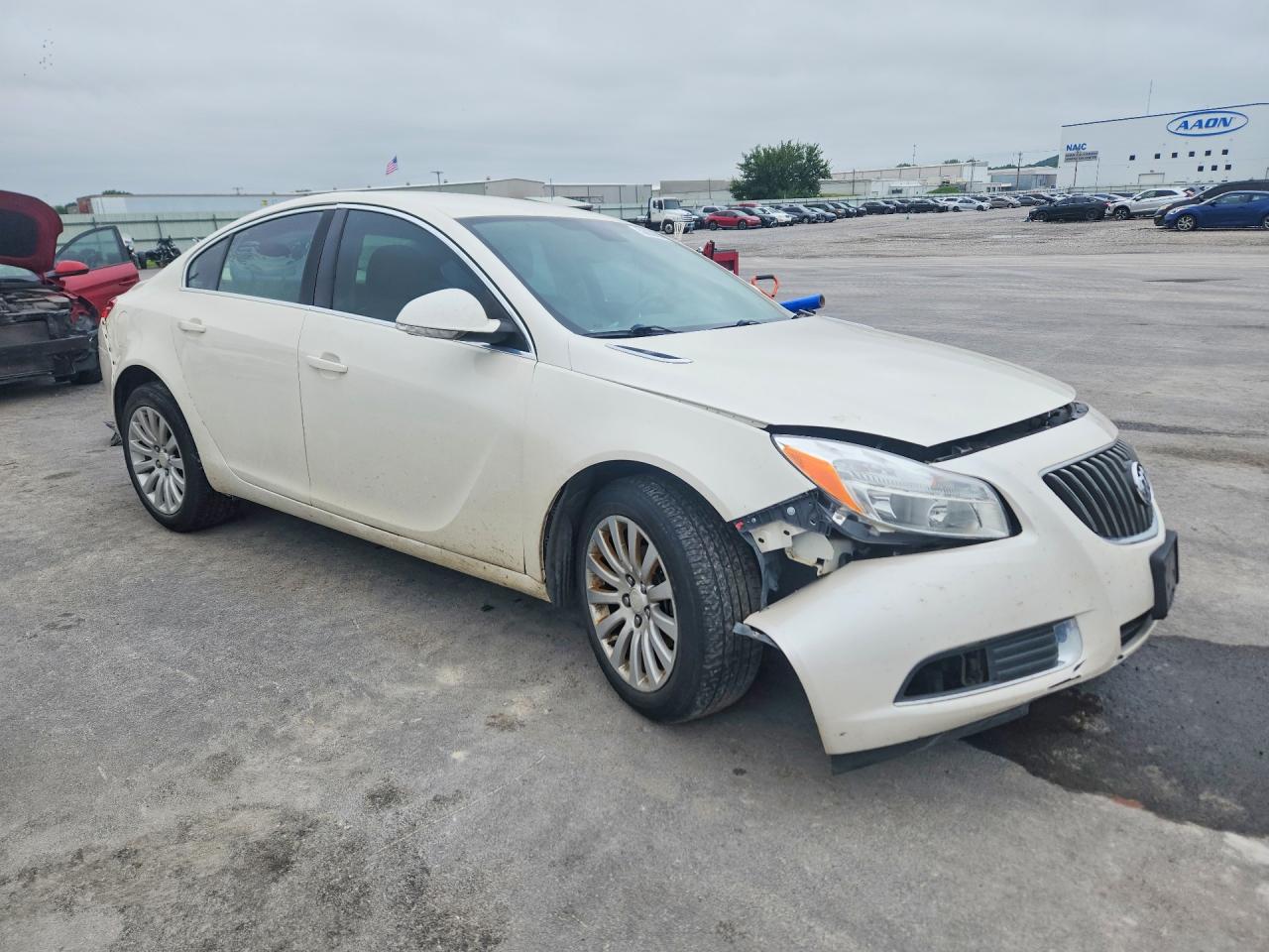 2012 Buick Regal Cream vin: 2G4GR5EK3C9114270
