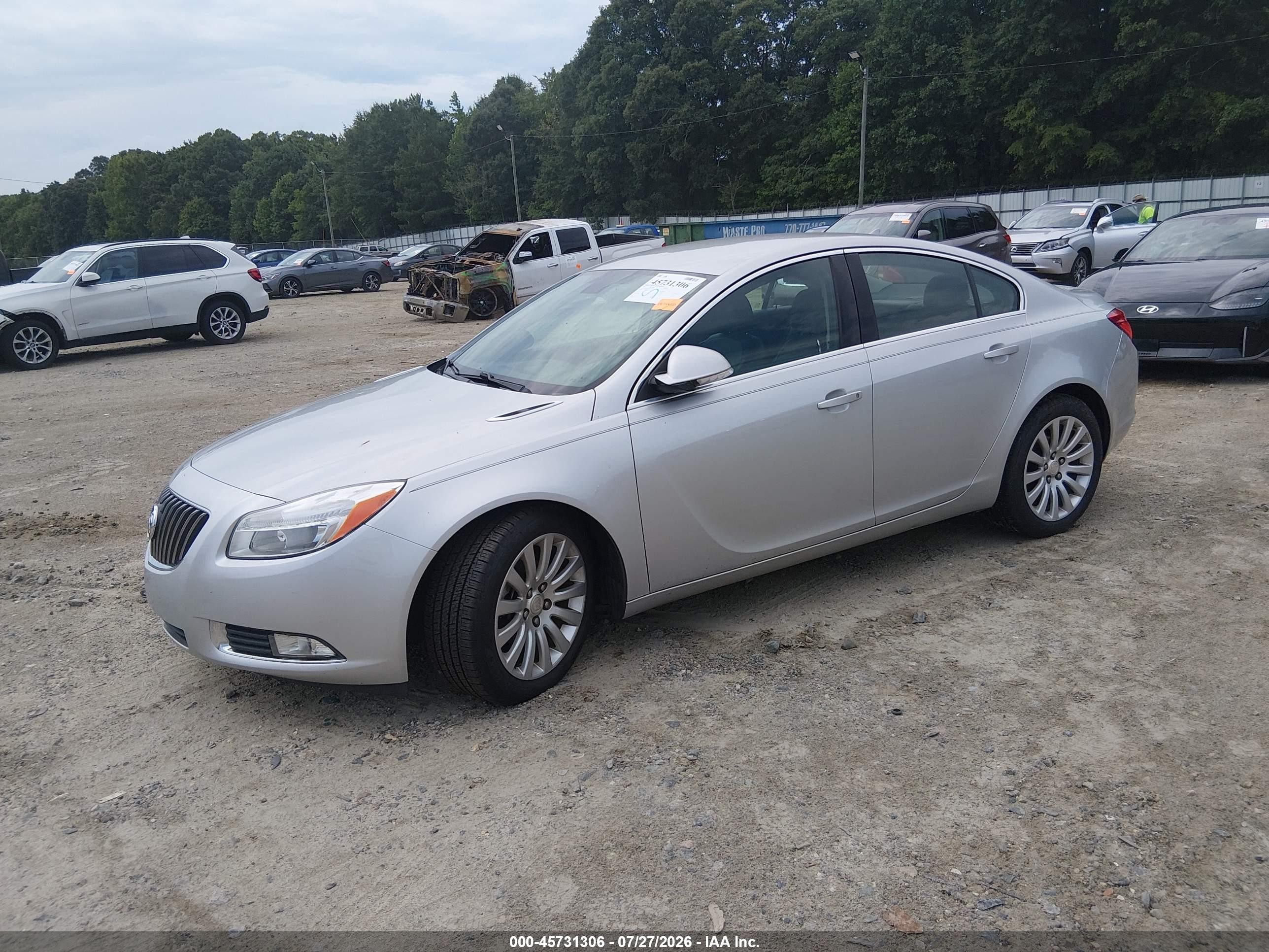 2012 Buick Regal   Silver vin: 2G4GR5EK6C9126235