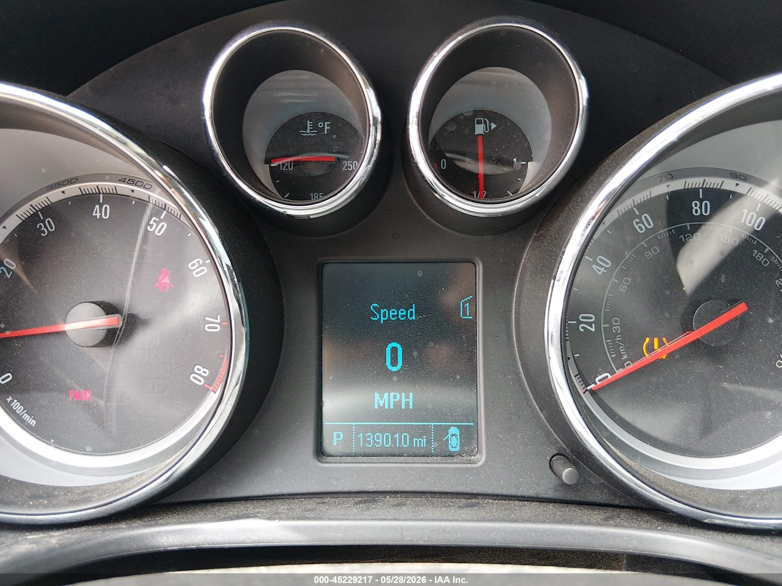 2012 Buick Regal   Silver vin: 2G4GR5EK7C9187514
