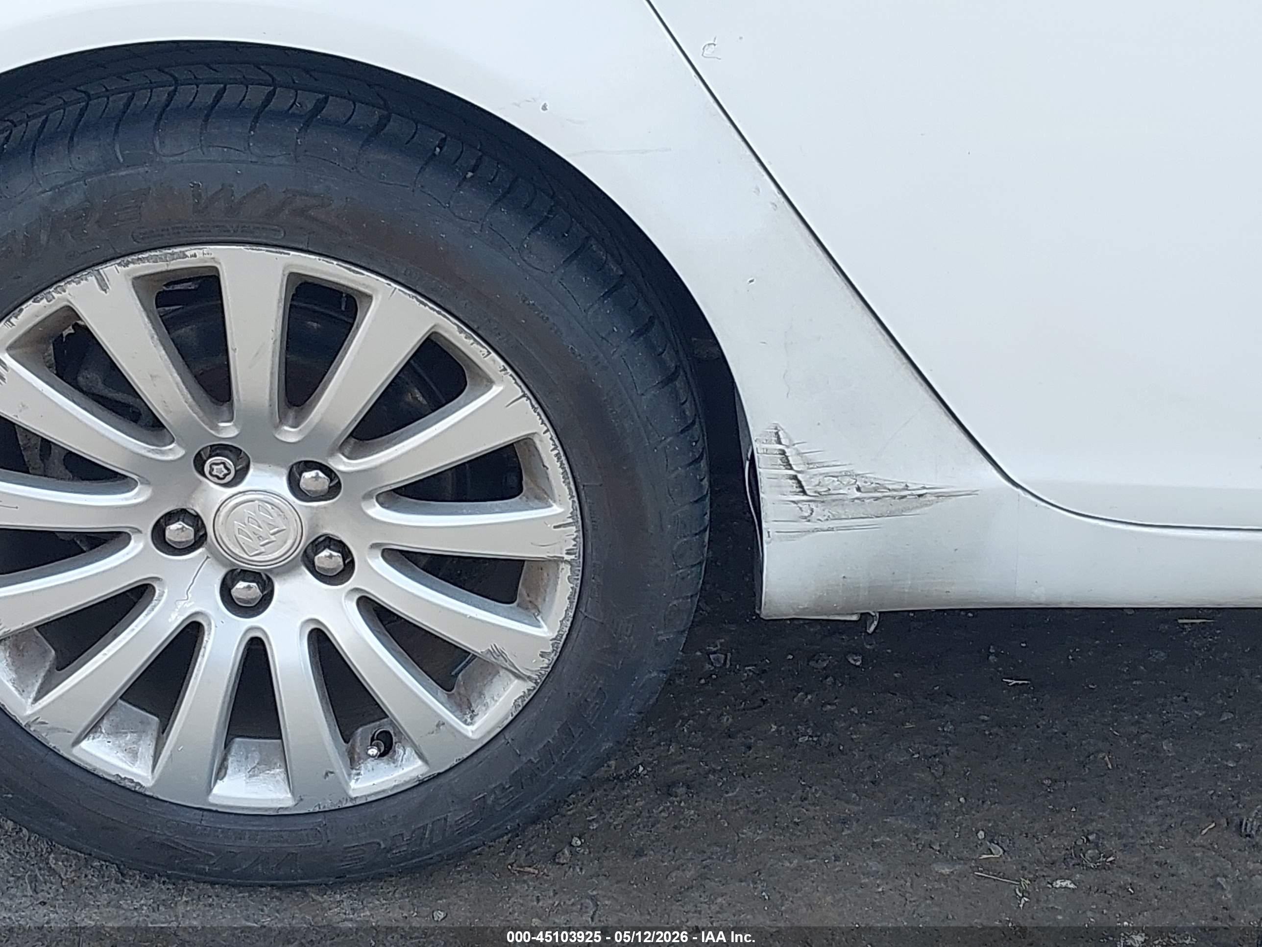 2012 Buick Regal   Белый vin: 2G4GR5EK8C9125815