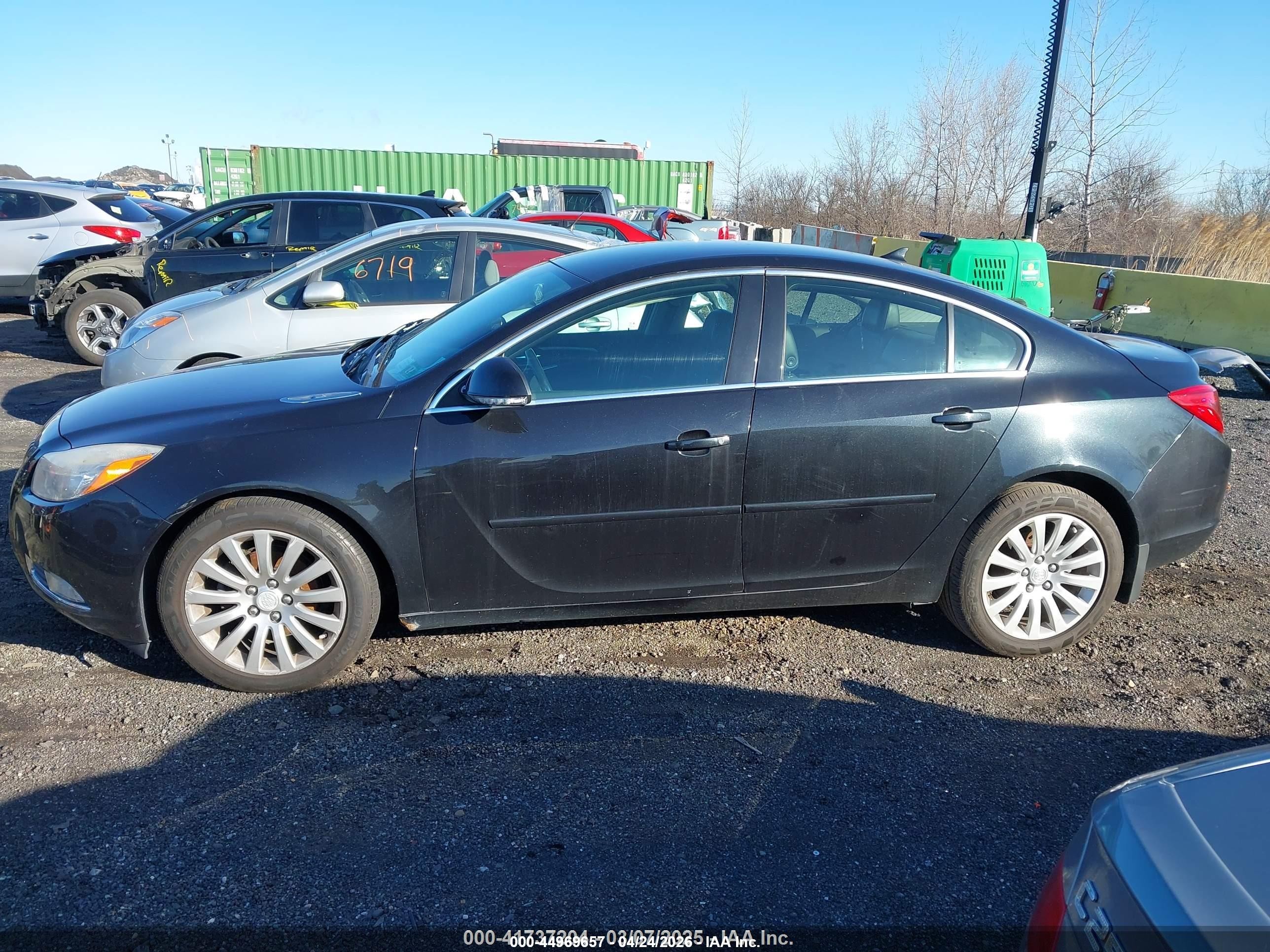 2012 Buick Regal   Black vin: 2G4GR5EKXC9153843
