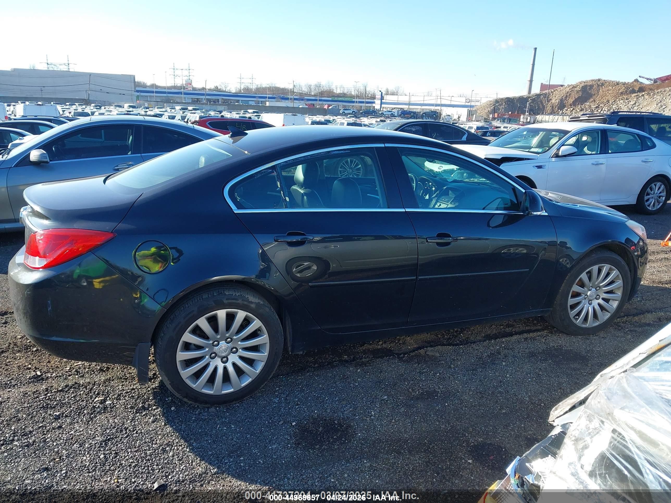 2012 Buick Regal   Black vin: 2G4GR5EKXC9153843