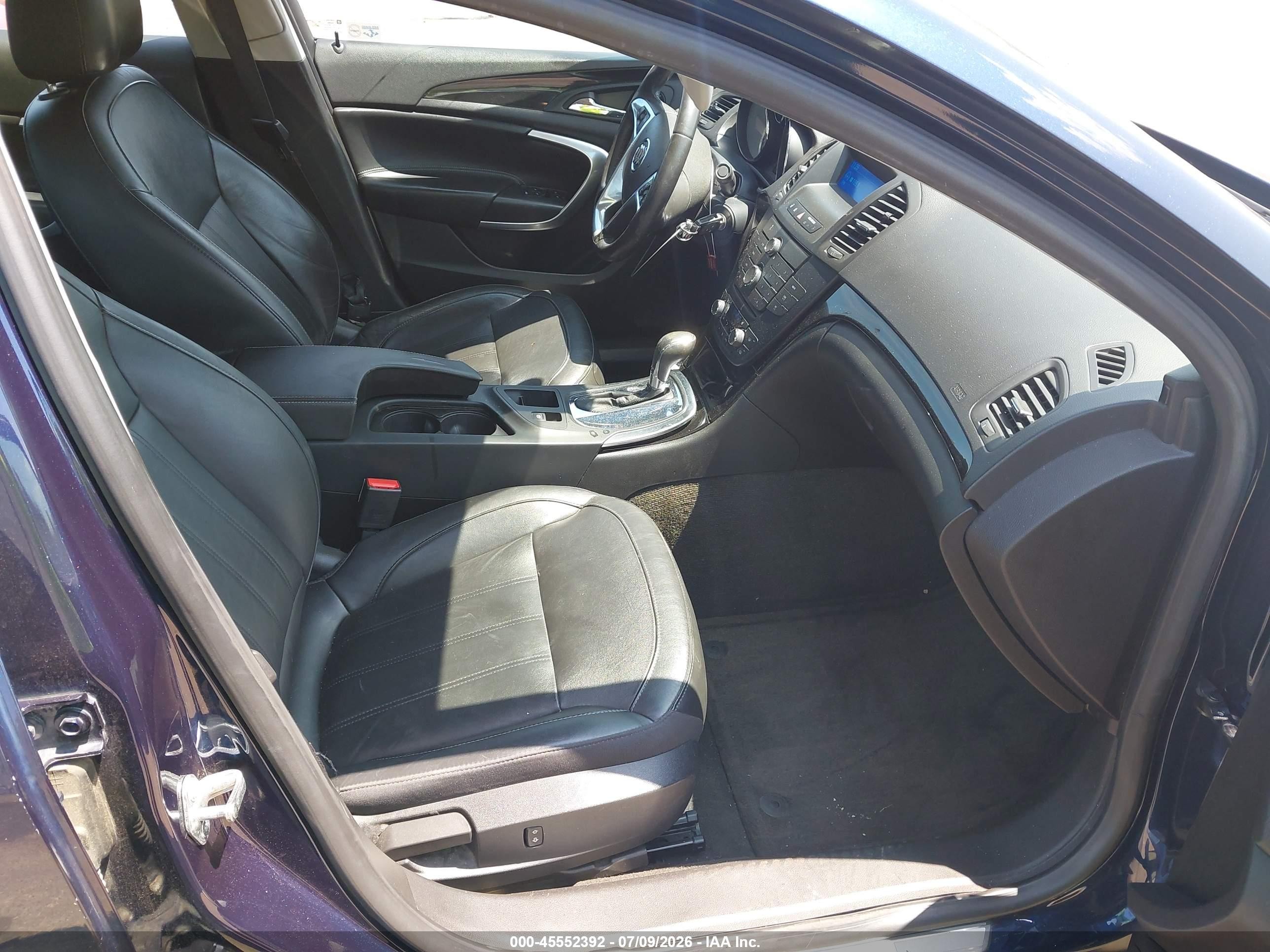 2012 Buick Regal   Dark Blue vin: 2G4GR5EKXC9154927