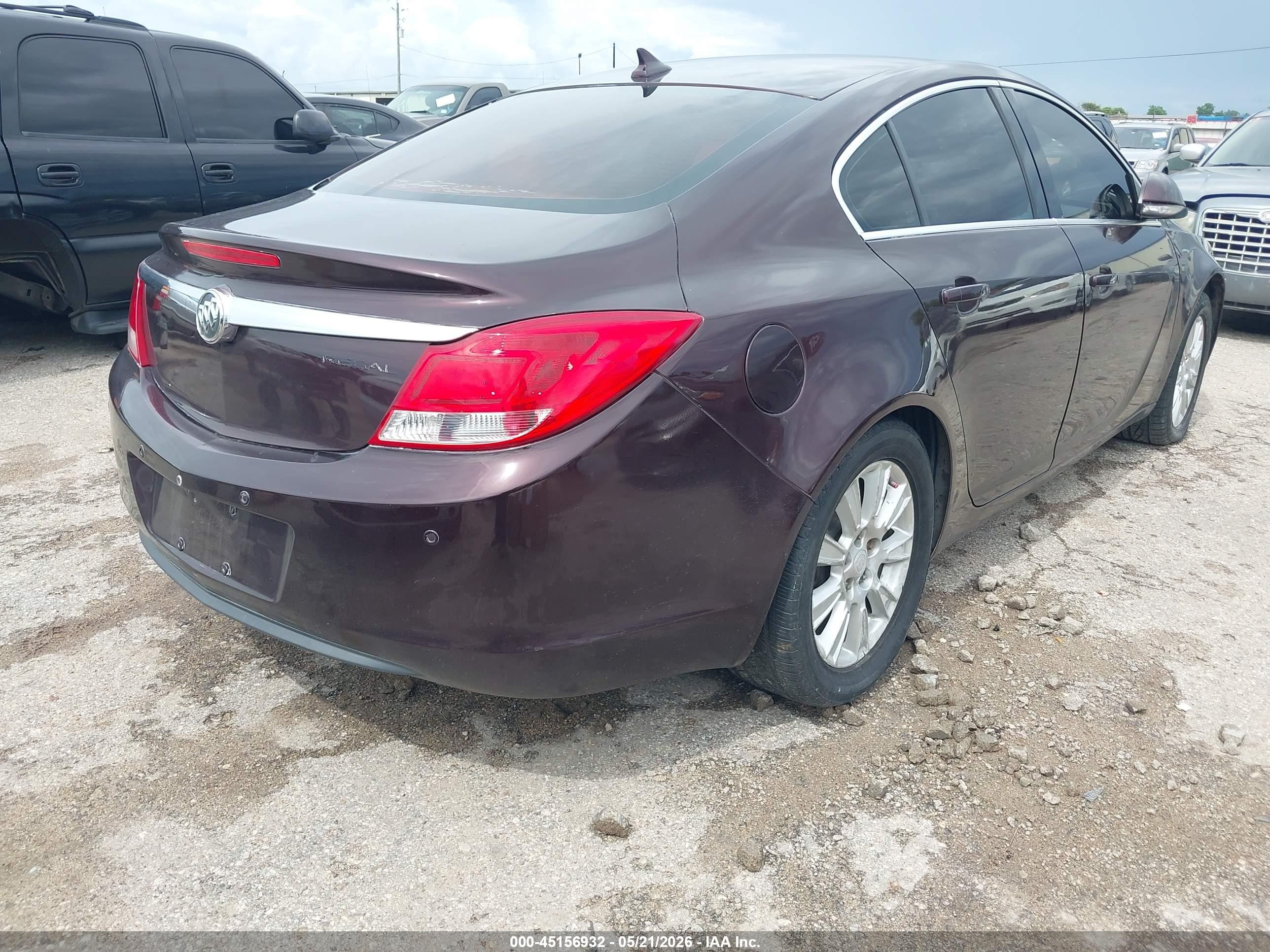 2012 Buick Regal   Burgundy vin: 2G4GR5ER5C9213864