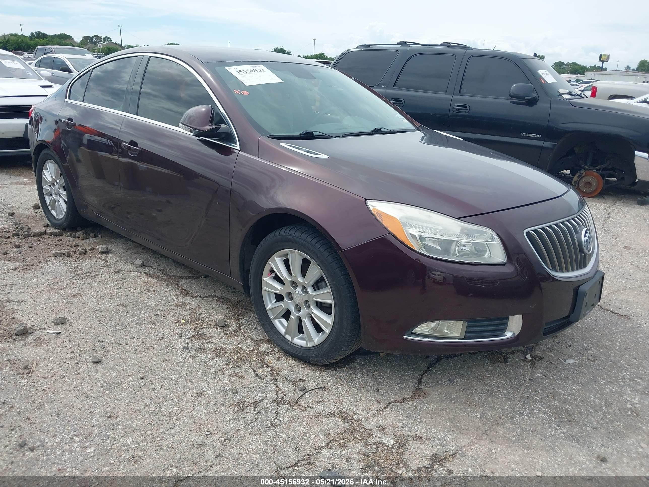 2012 Buick Regal   Burgundy vin: 2G4GR5ER5C9213864