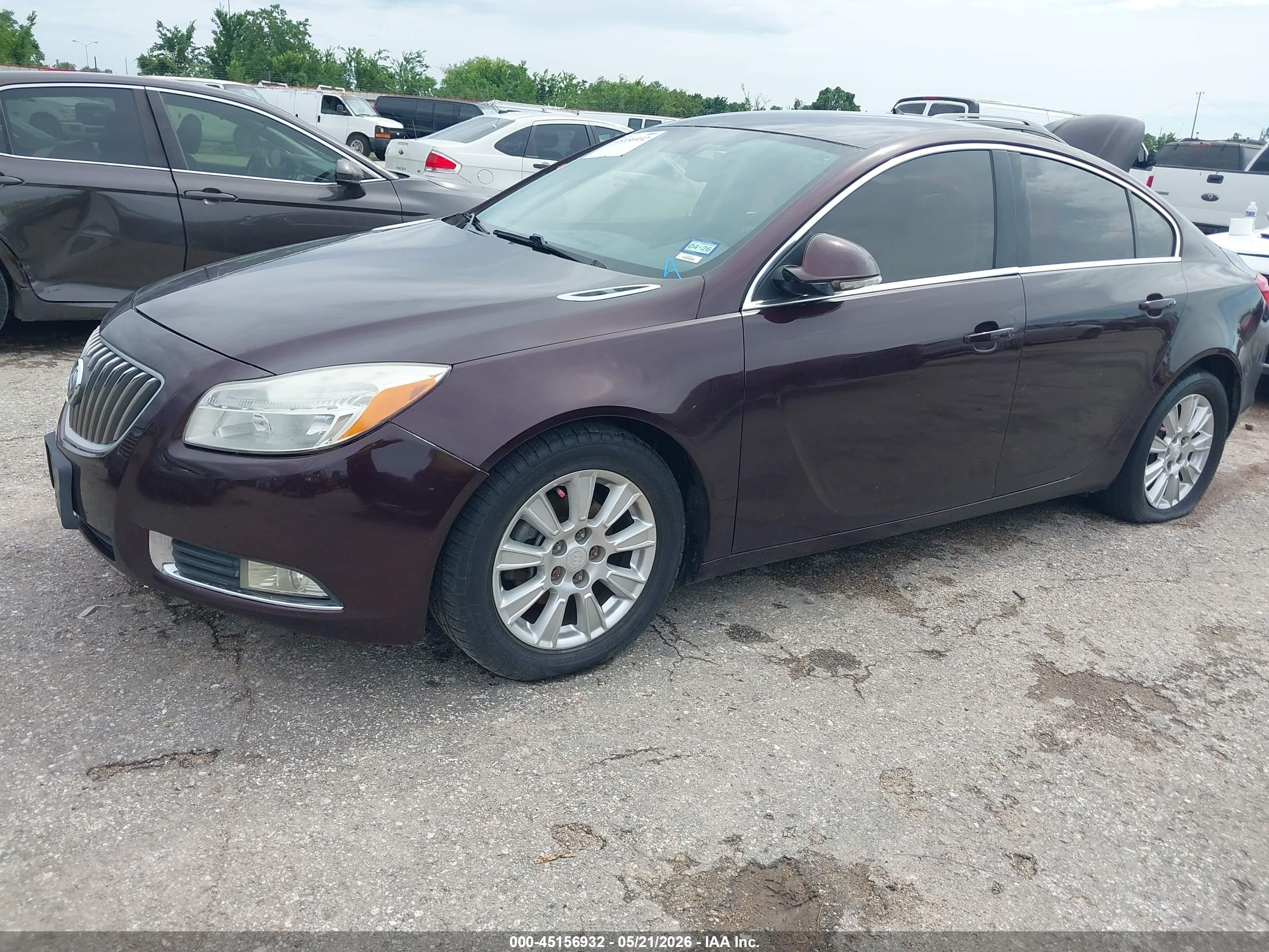 2012 Buick Regal   Burgundy vin: 2G4GR5ER5C9213864